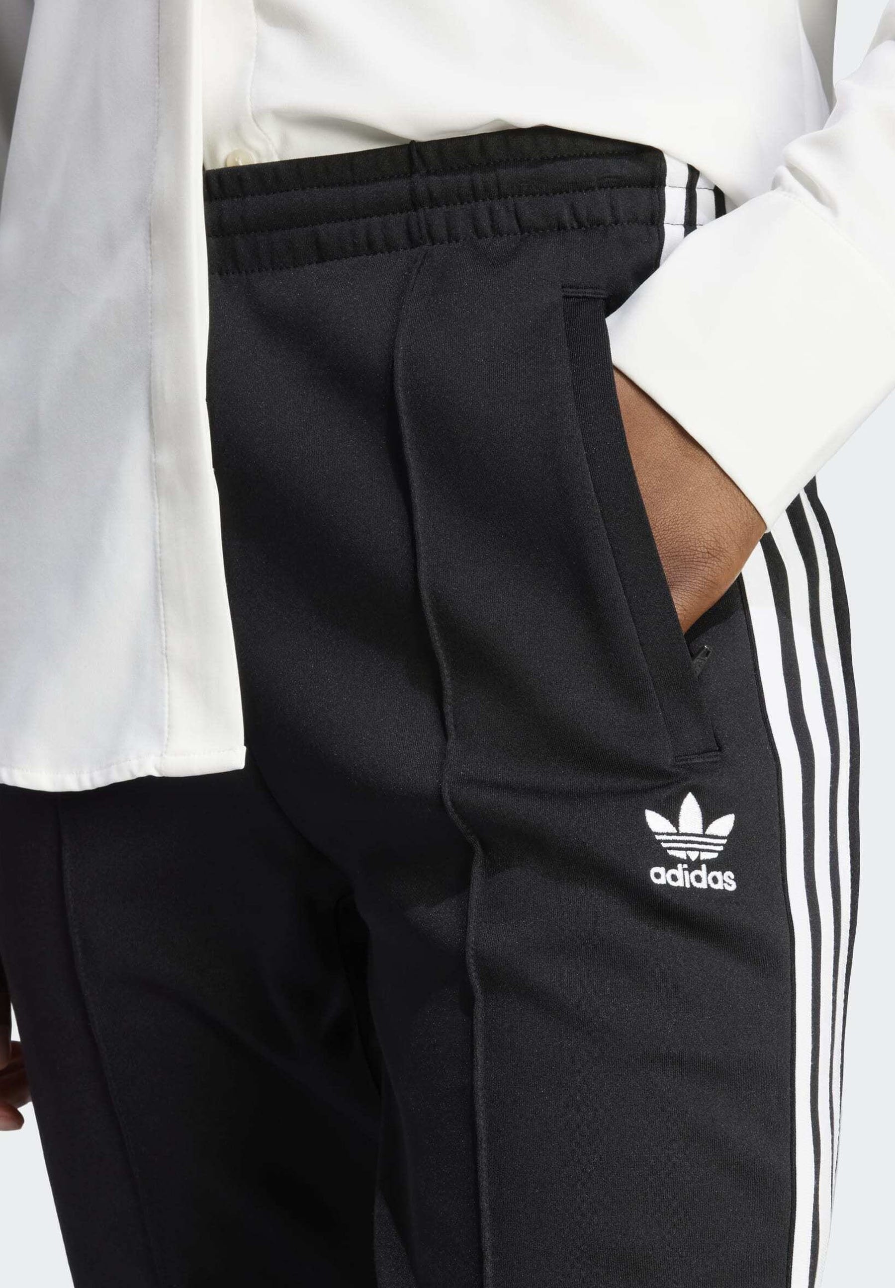 SST  - Tracksuit bottoms - black