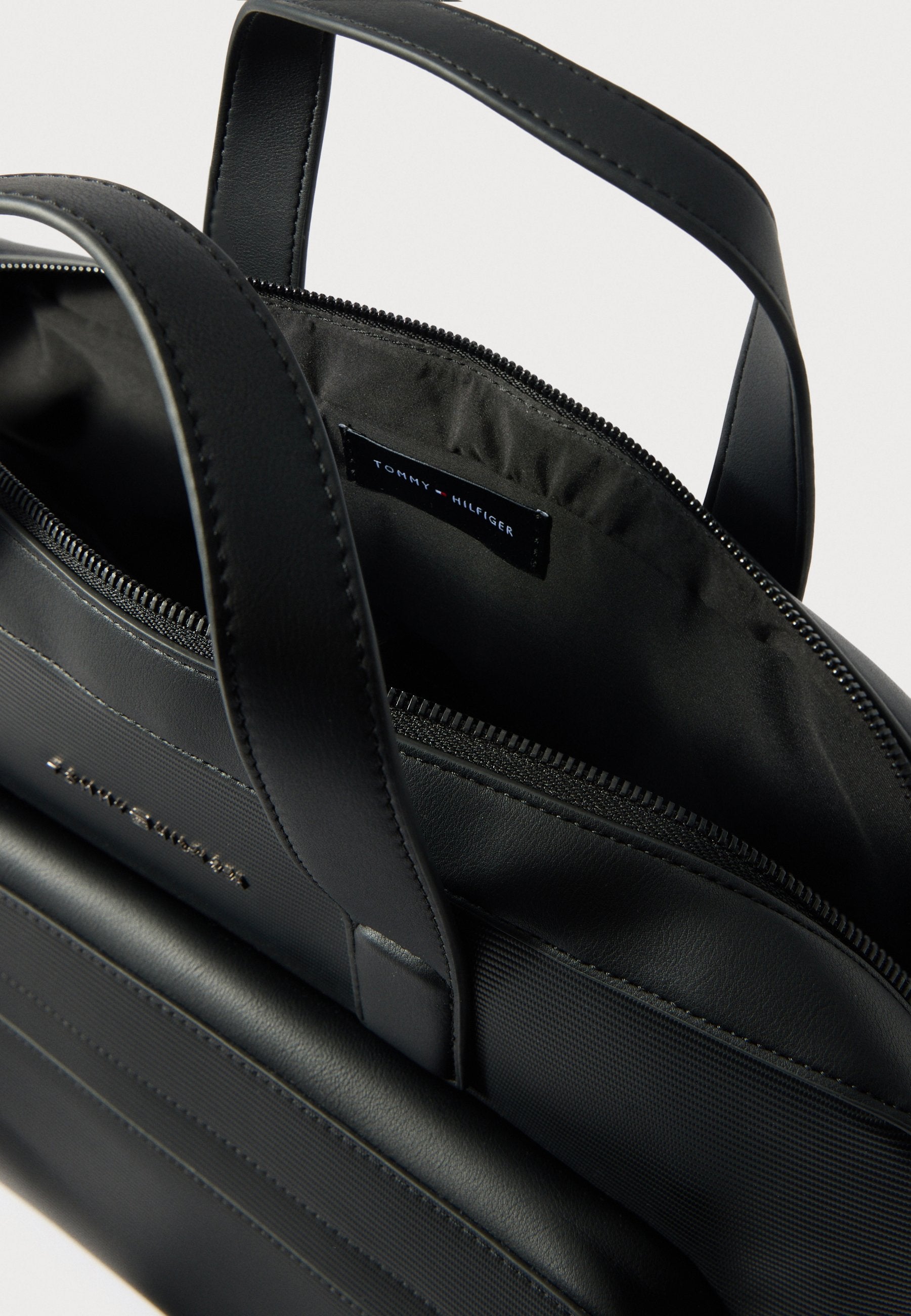CORP COMPUTER BAG - Laptop bag - black