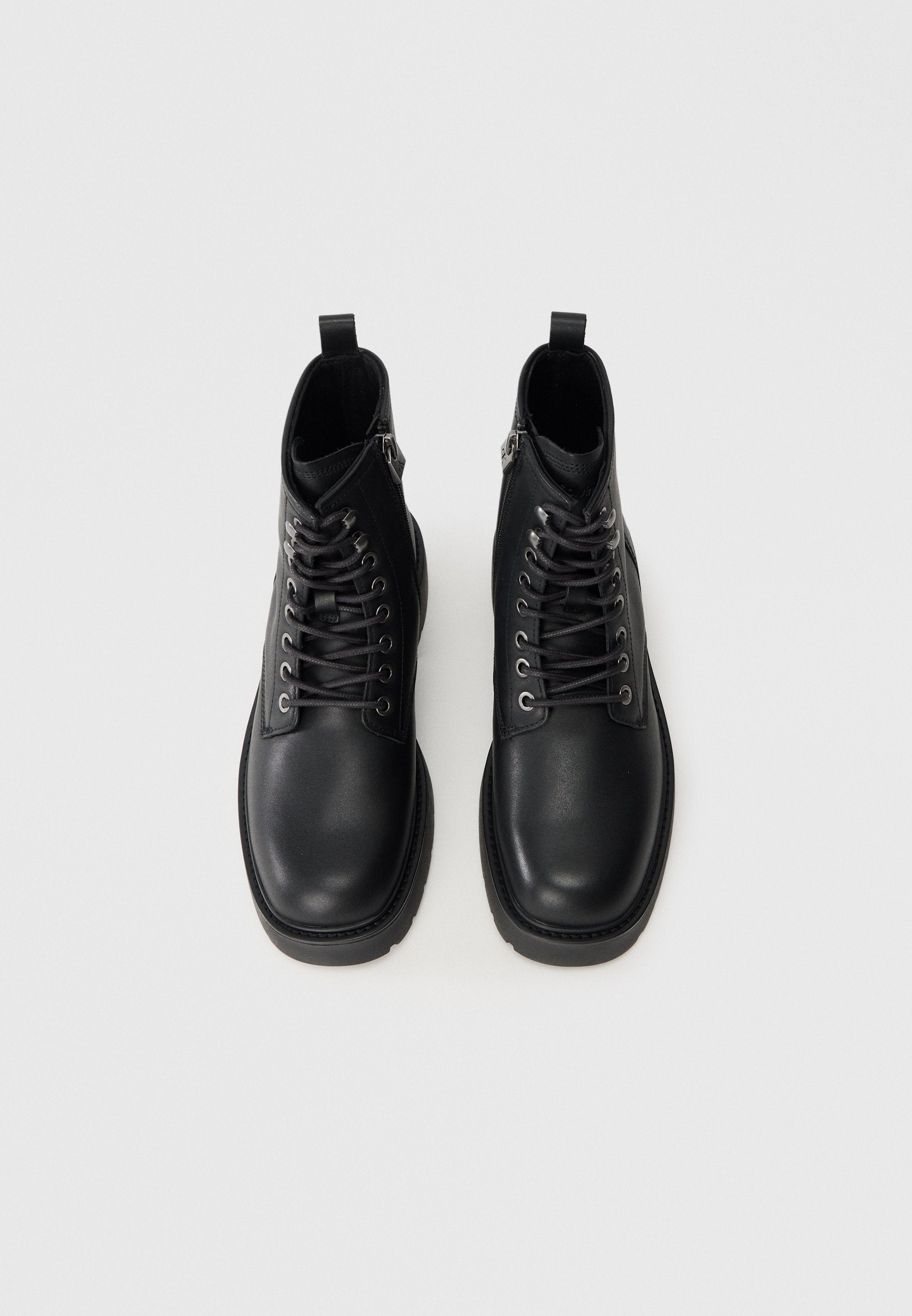 Bottines à lacets - noires