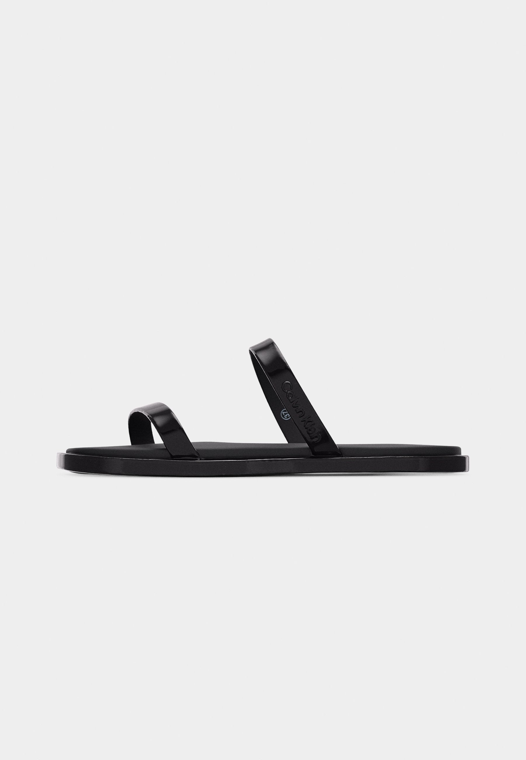 Mules - triple black