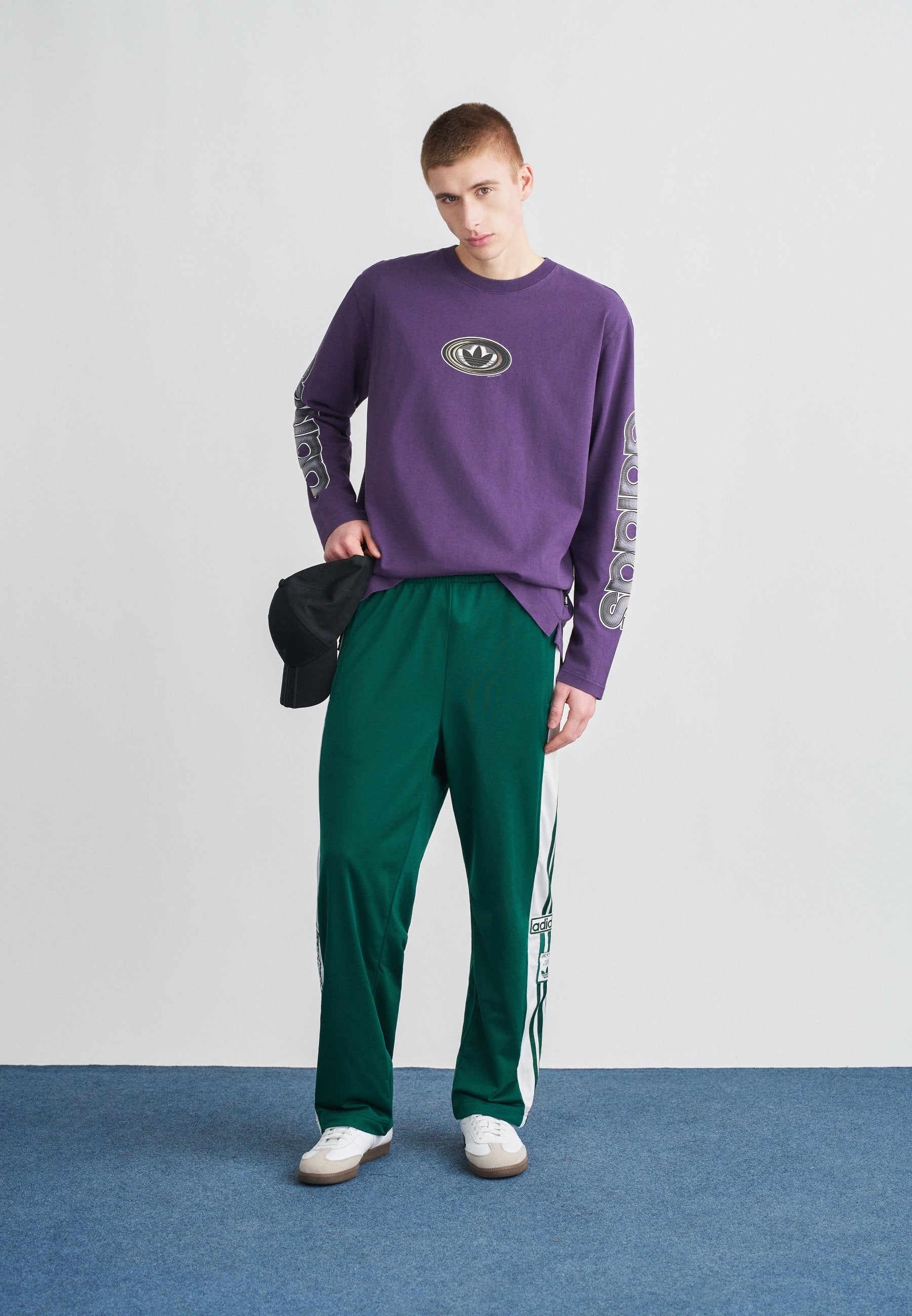 ADIBREAK UNISEX - Tracksuit bottoms - collegiate green