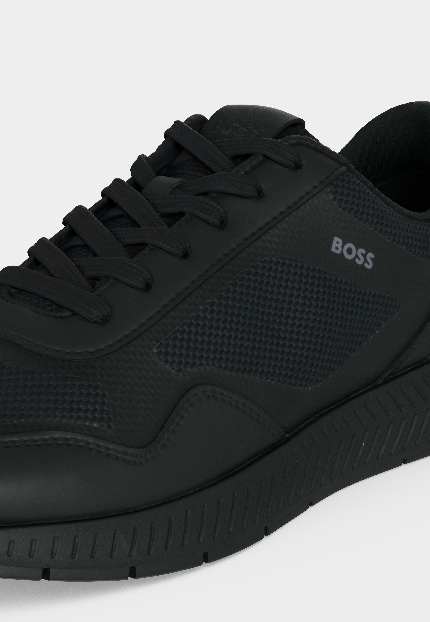 Trainers - black