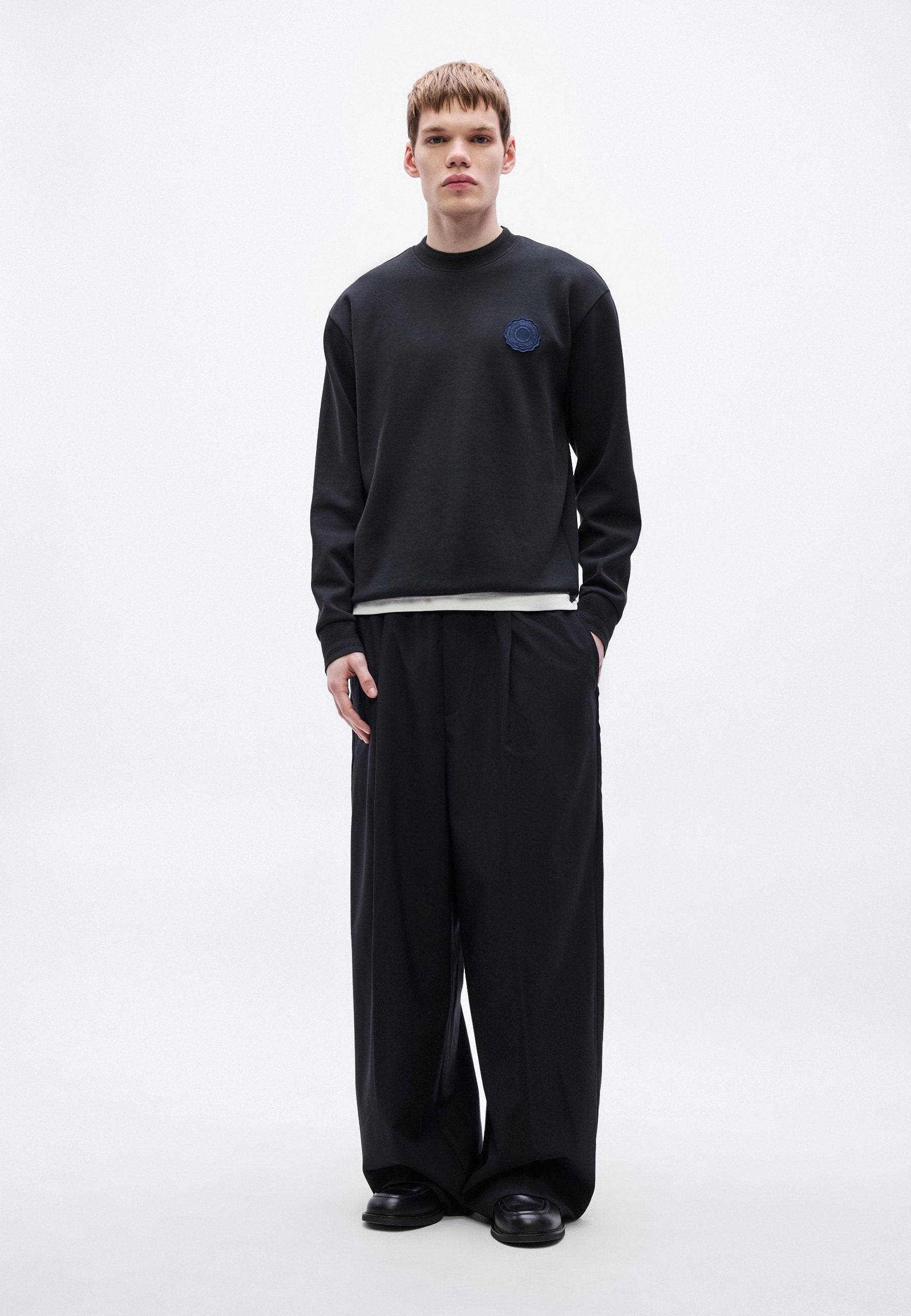 VARSITY - Sweatshirt - black