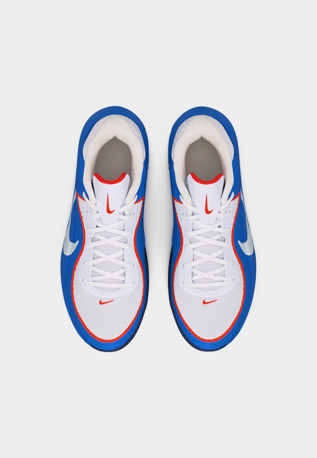 PRECISION 8 LOW UNISEX - Basketball shoes - white/light photo blue/picante red