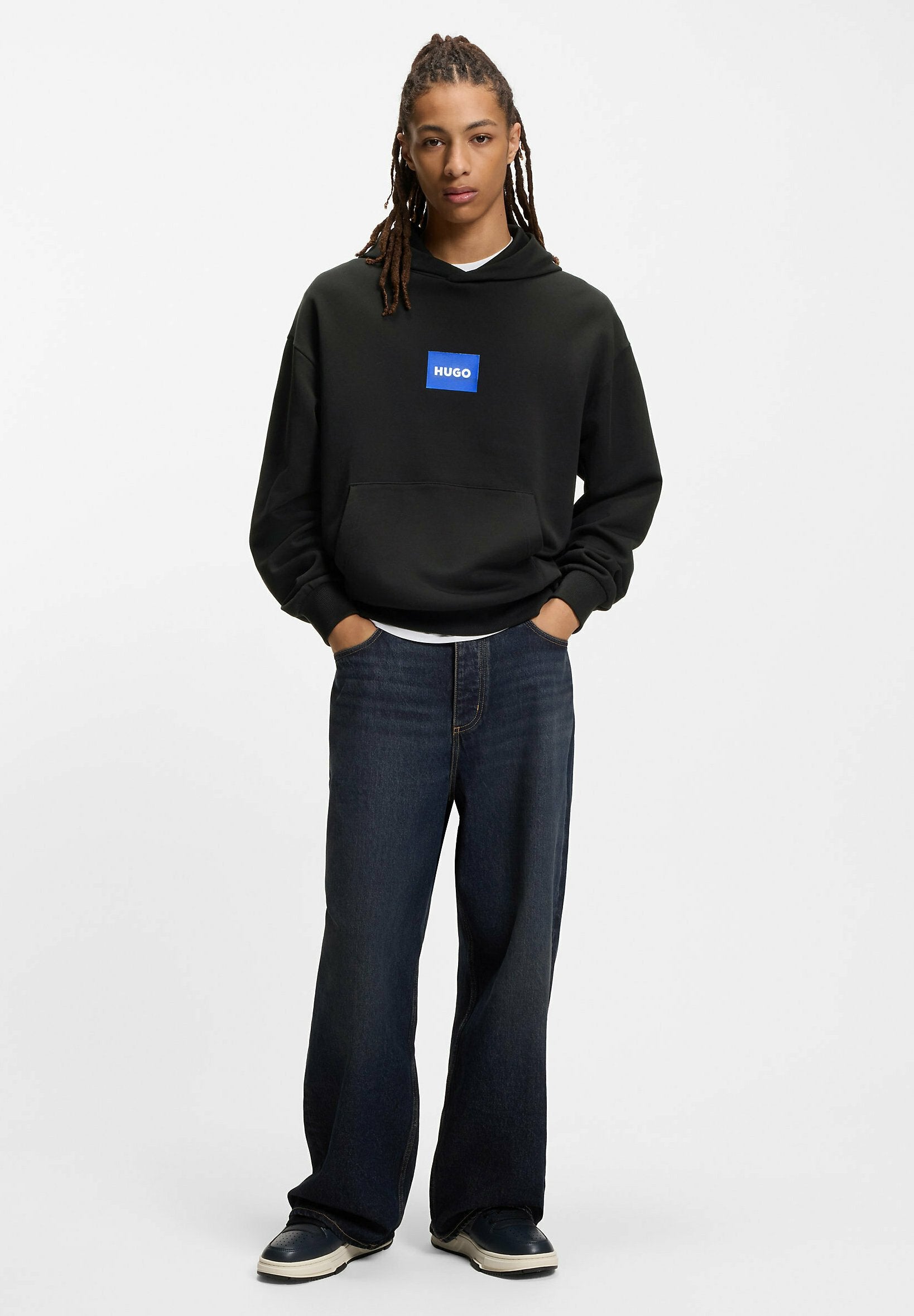 Trainers - dark blue one