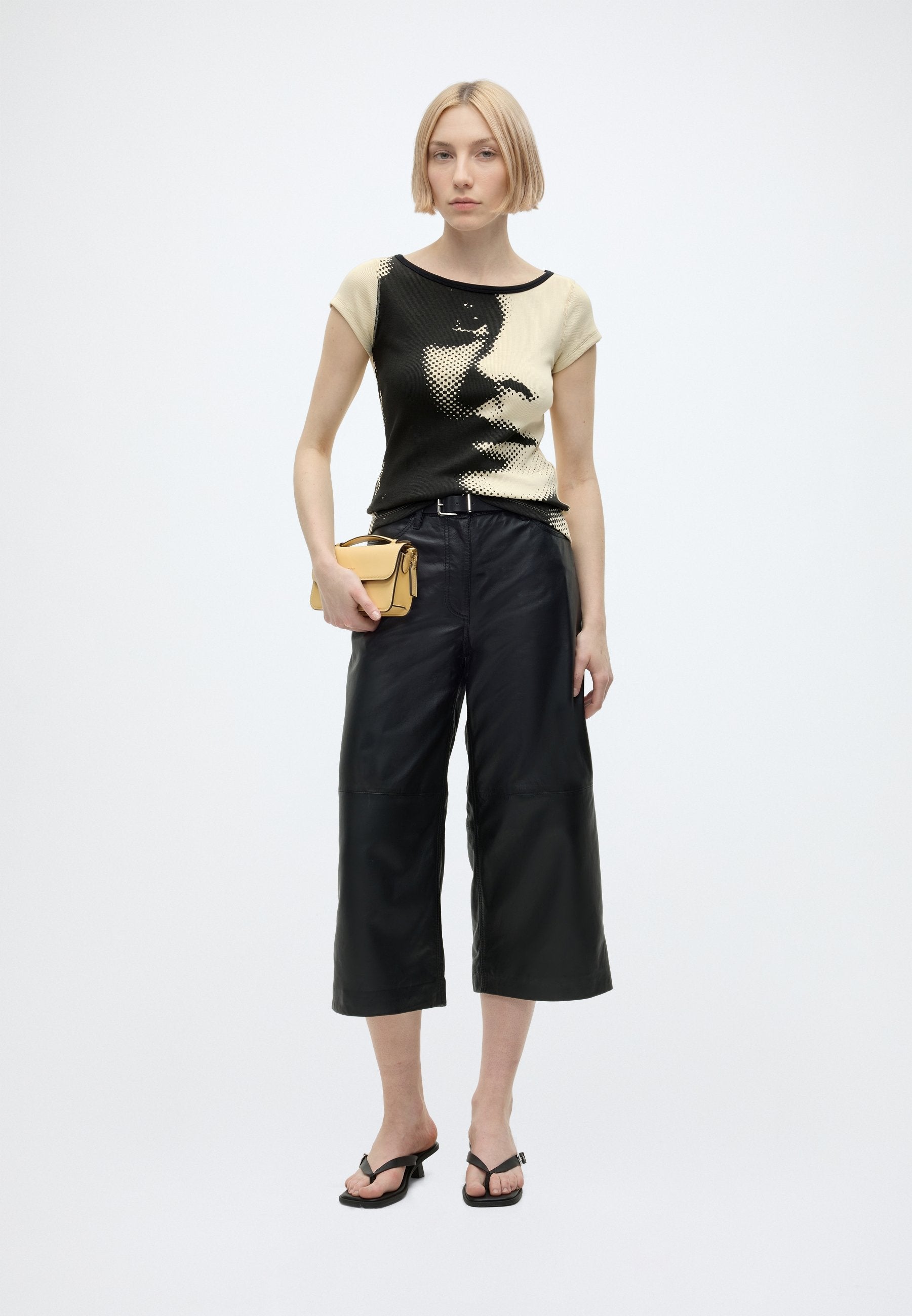 ETINE - Print T-shirt - light/pastel yellow