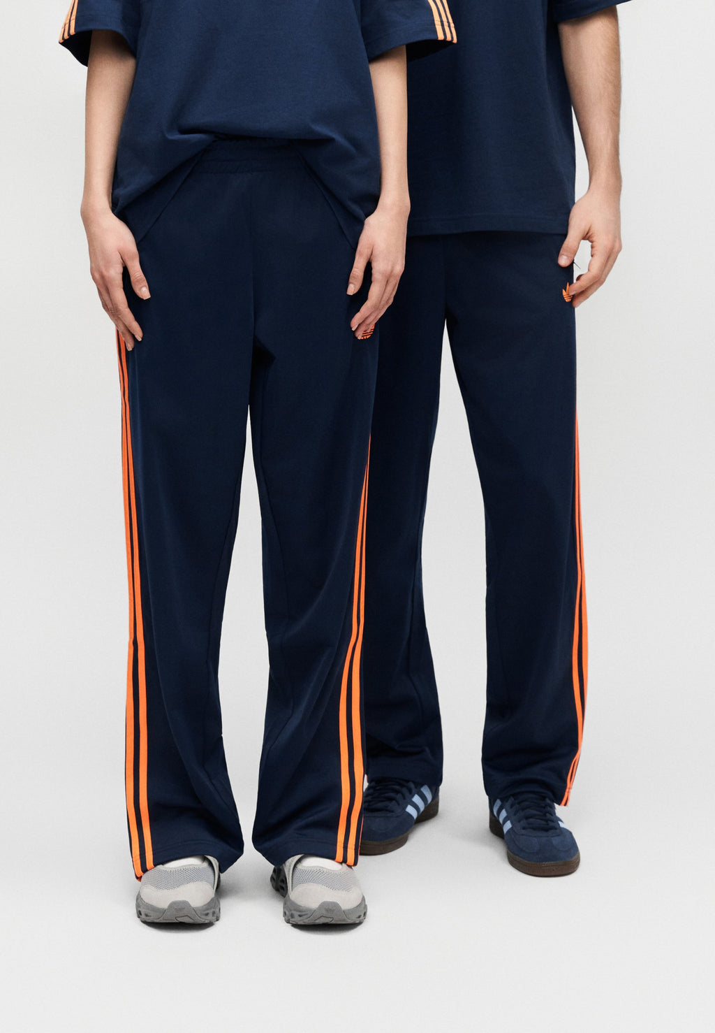 FIREBIRD TP - Tracksuit bottoms - night indigo/lucid orange