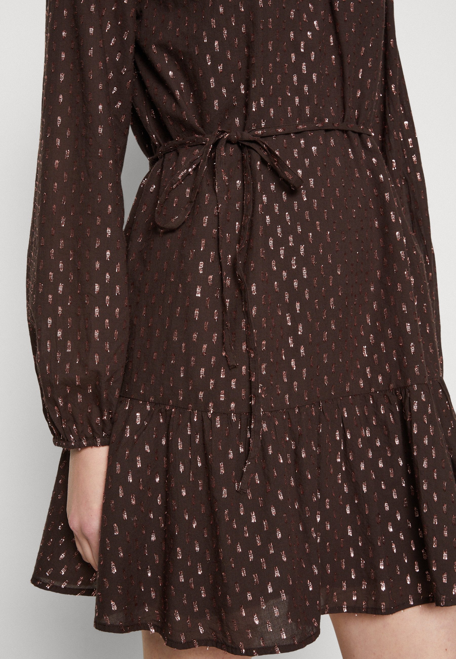SMOCK CLIP DRESS - Cocktail dress / Party dress - brown