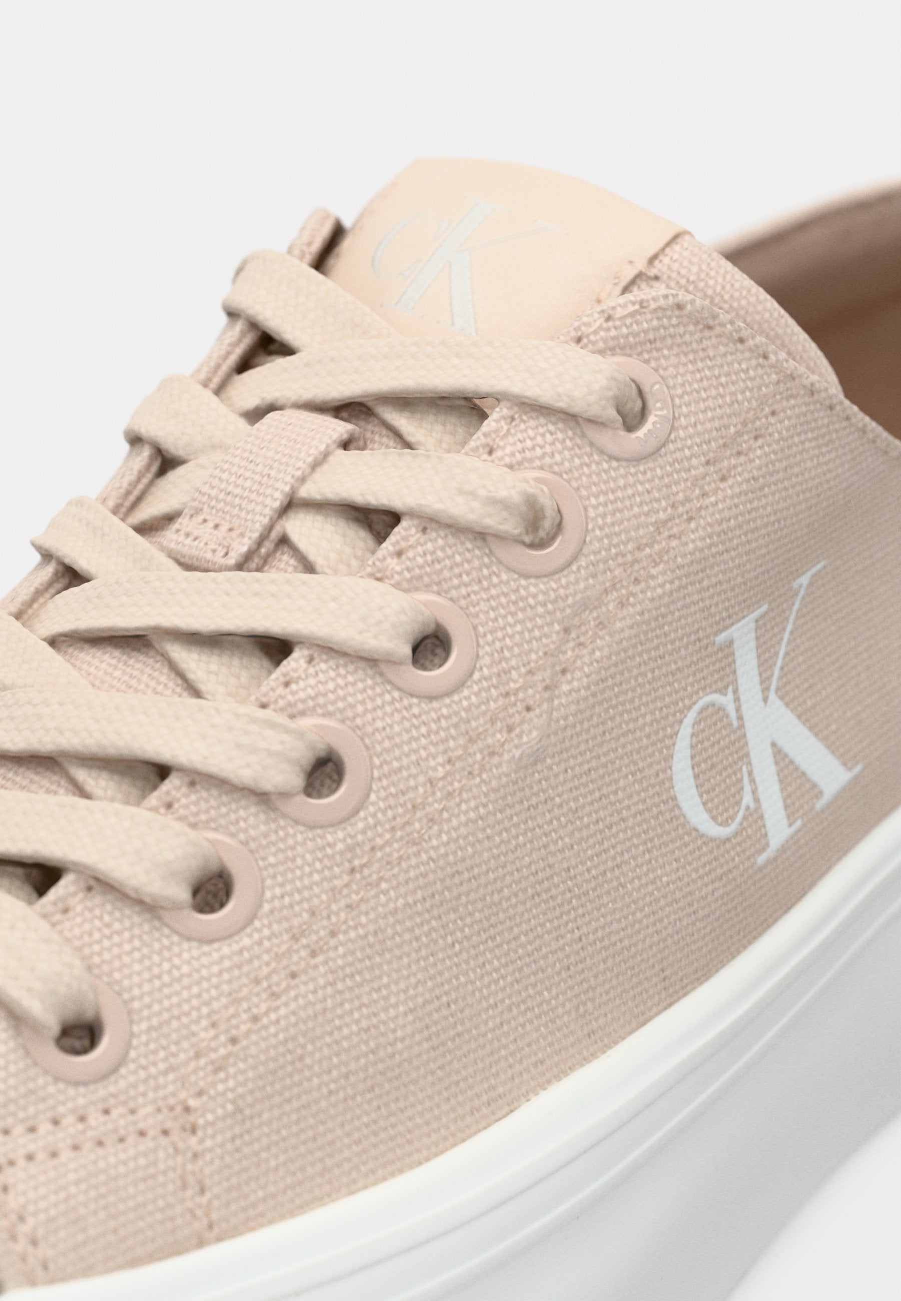 Trainers - whisper pink