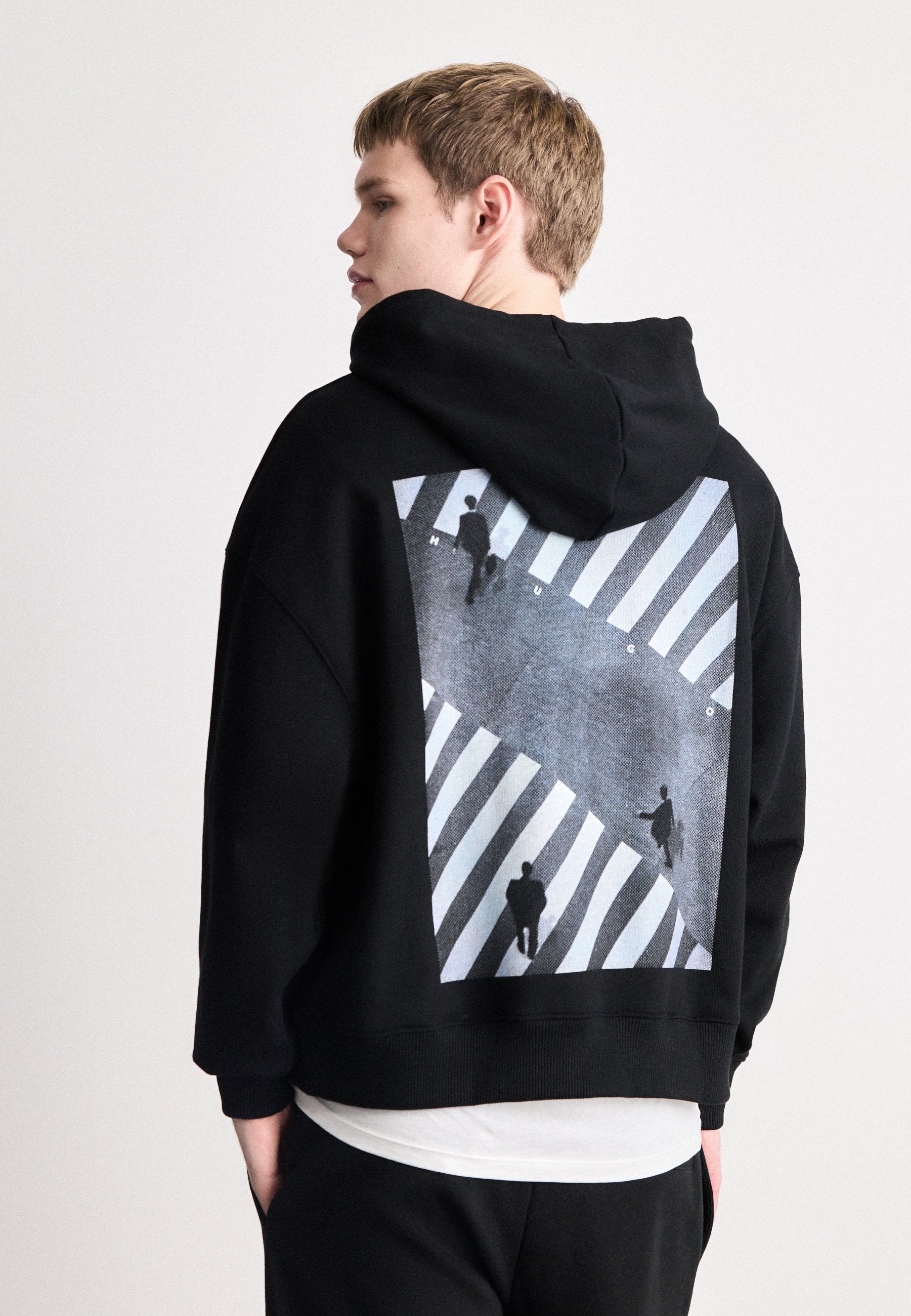 DOLAND - Hoodie - black
