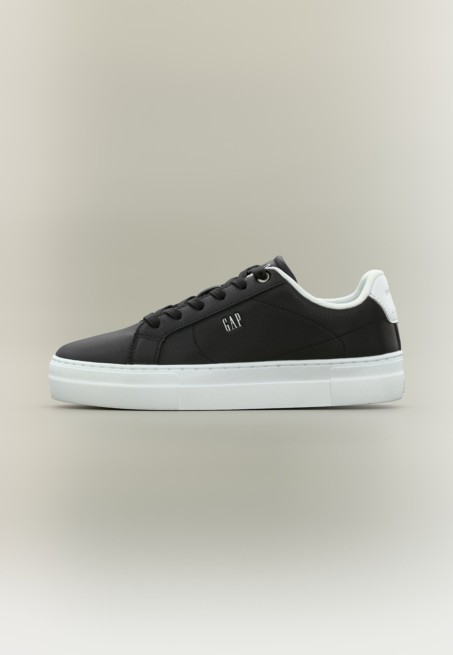 PORTLAND - Trainers - black