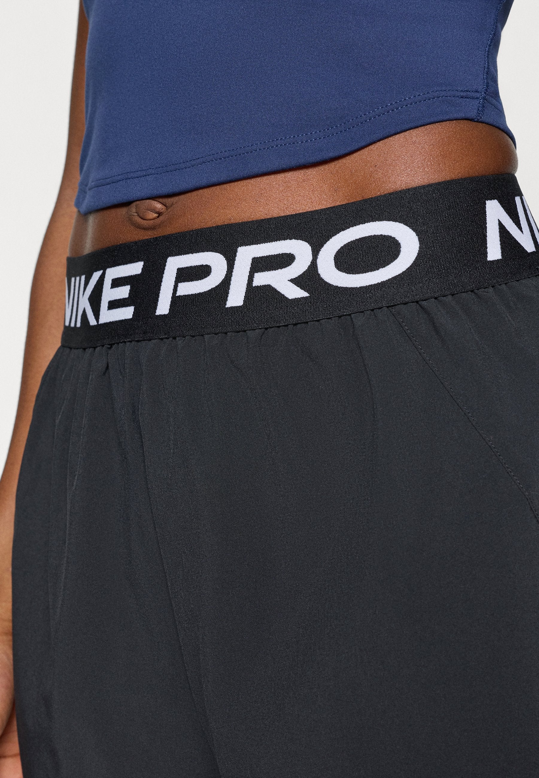 365 SHORT - Sports shorts - black/white