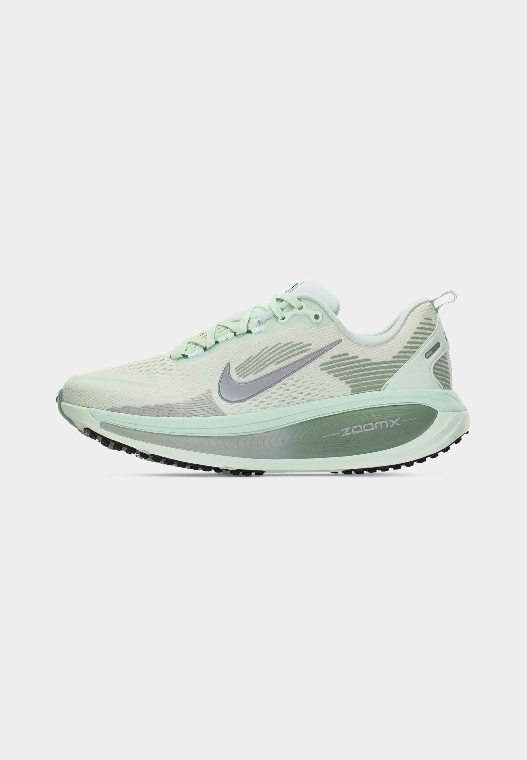 VOMERO 18 - Chaussures de running sur route - vert clair/argenté métallisé/vapeur
