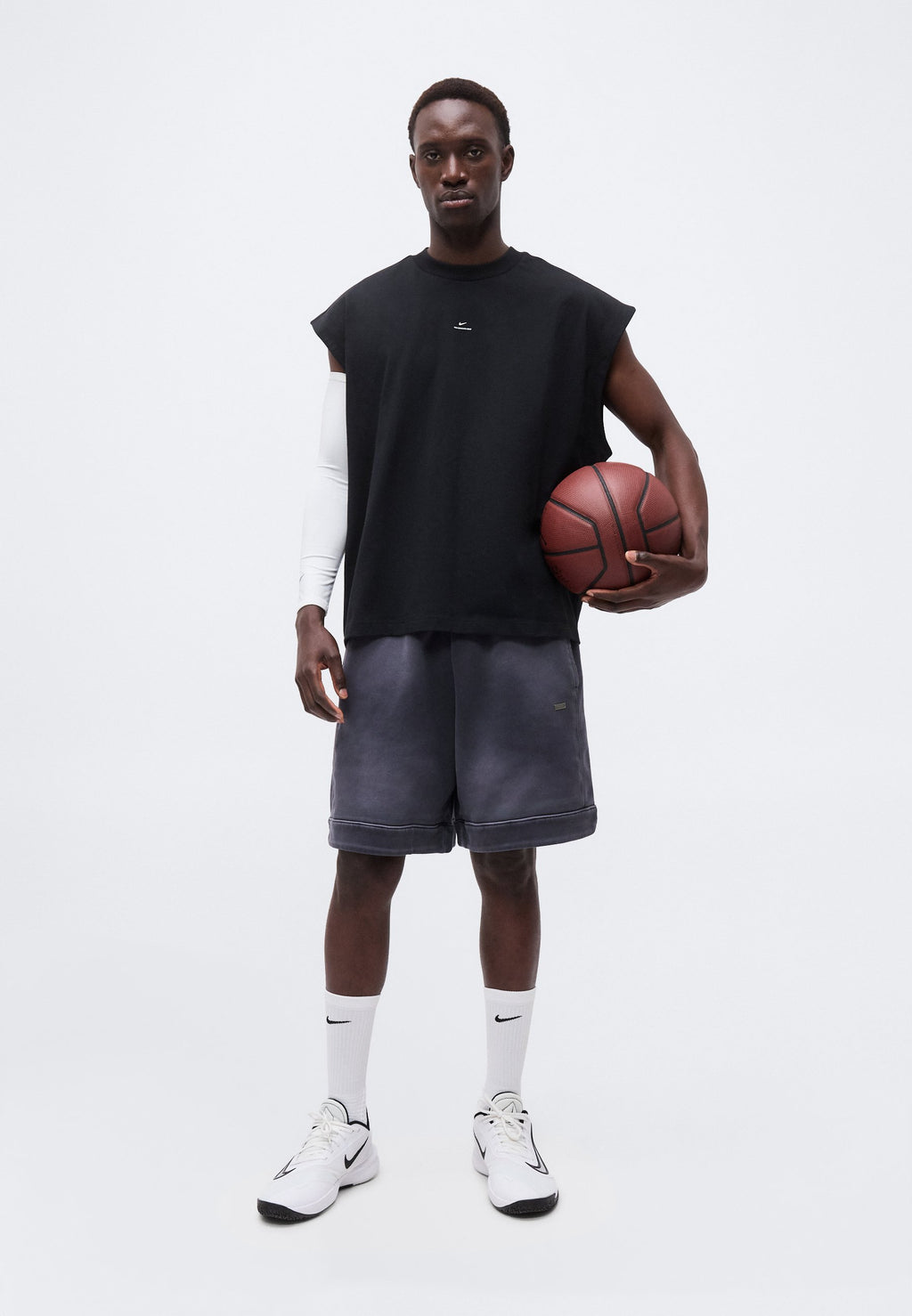 STANDARD ISSUE GM SLEEVELESS TOP - Sports T-shirt - black/pale ivory