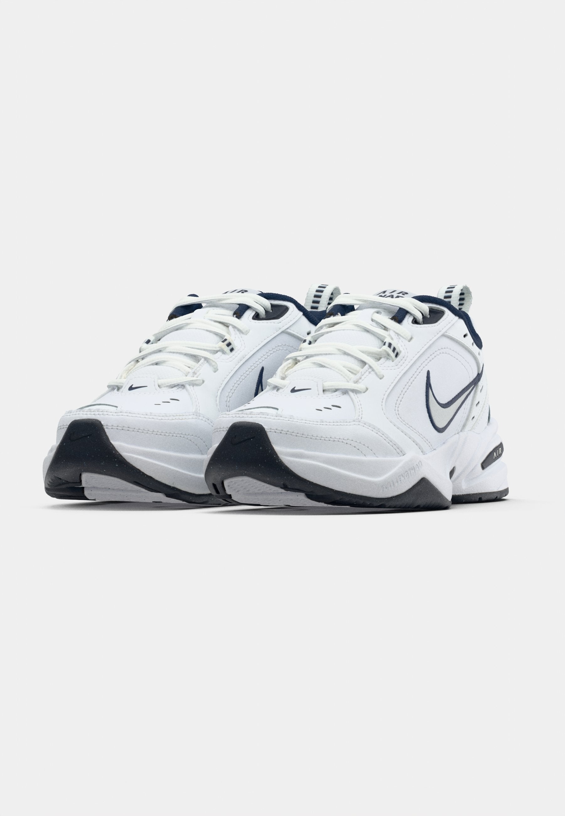 AIR MONARCH IV - Training shoe - white/metallic silver-coloured/midnight navy