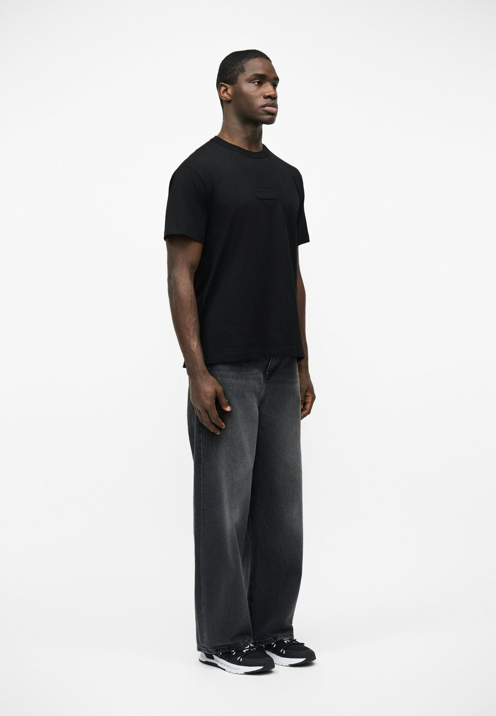 PATCH SQUARE - Basic T-shirt - black