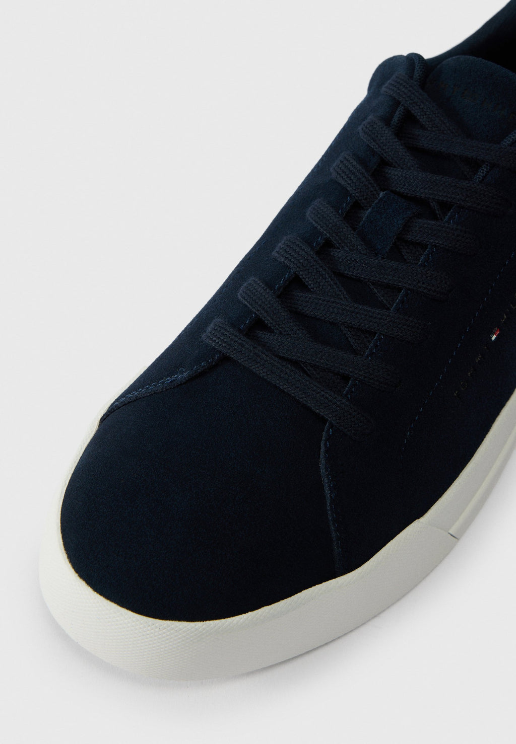DEBOSSED LOGO SUEDE COURT TRAINERS - Trainers - desert sky