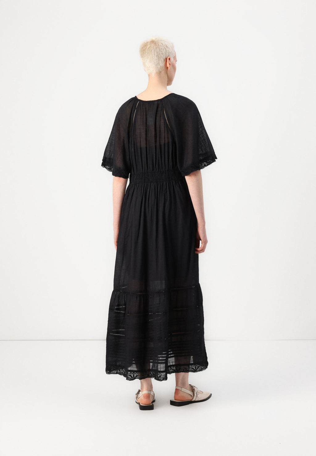 FLUTTER MIDI - Day dress - true black