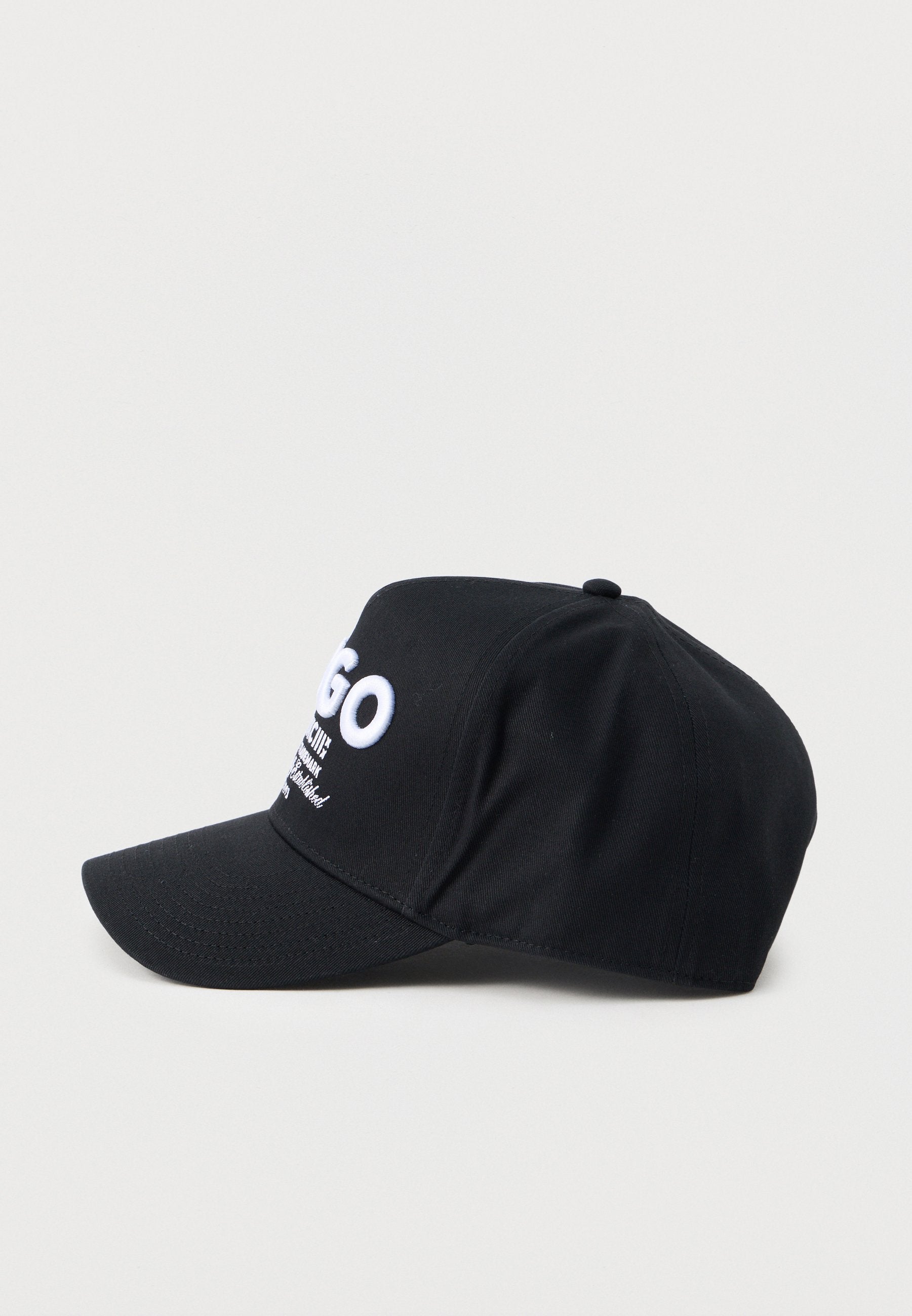 MERK - Cap - black