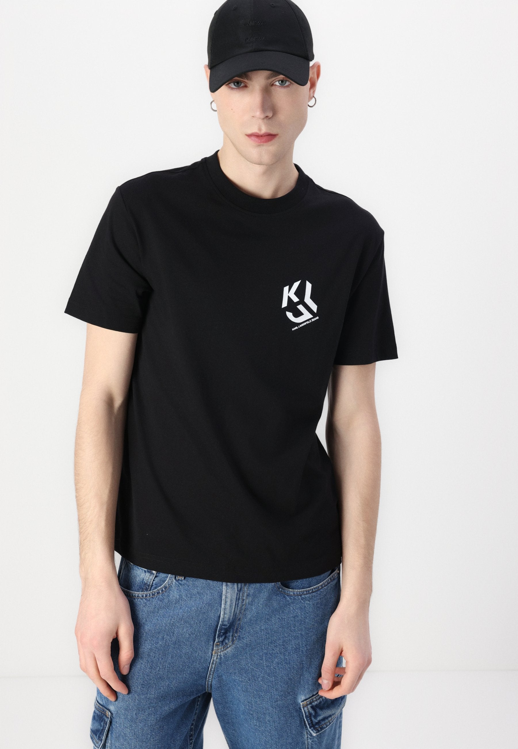 MONOGRAM - Print T-shirt - black