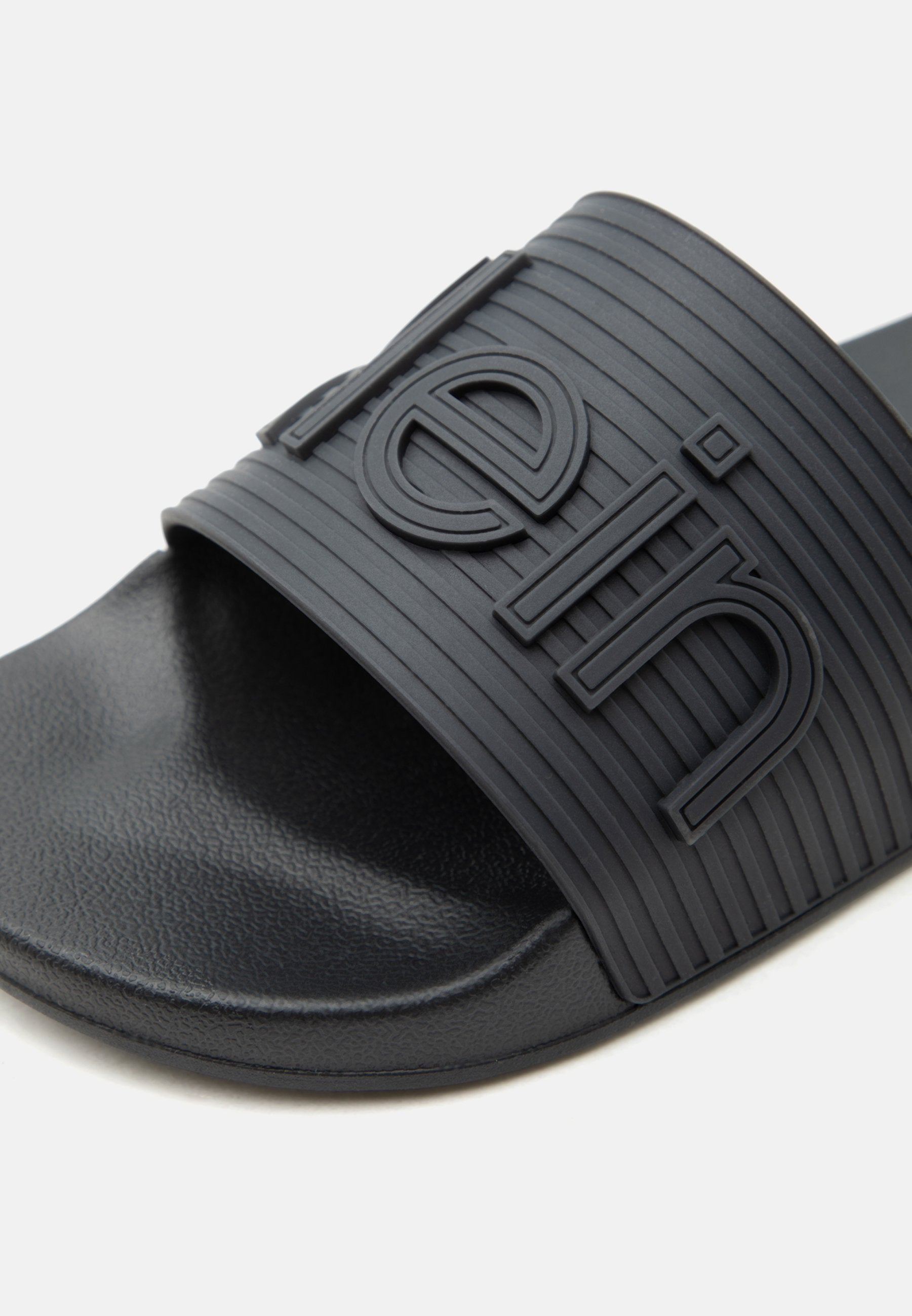 ESS SLIDE TEXTURE - Mules - triple black