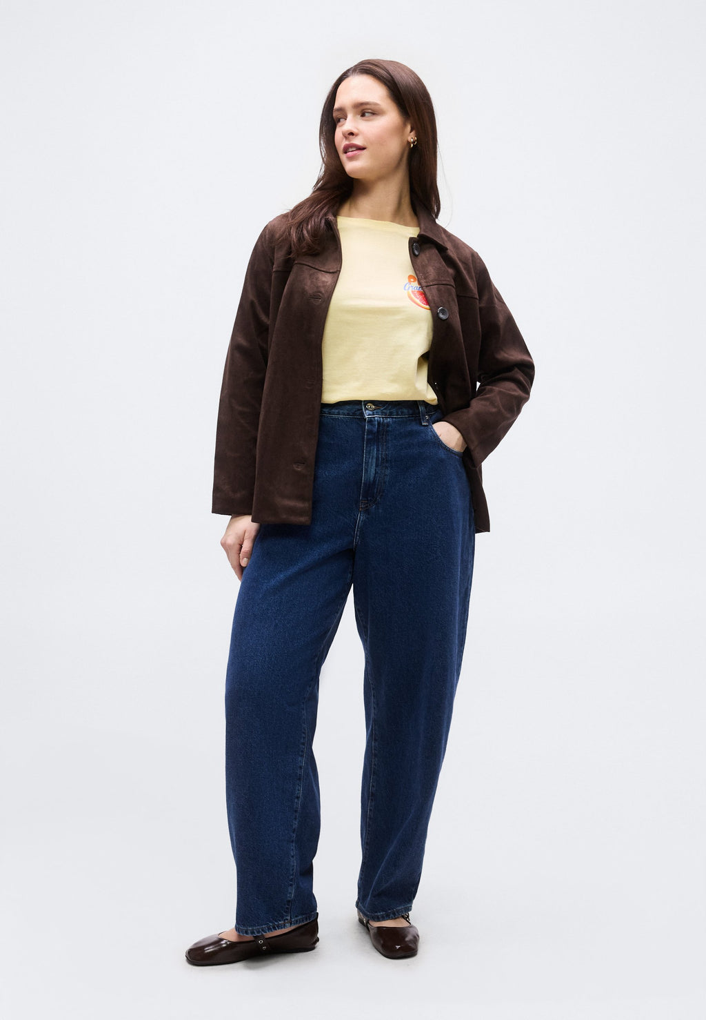 CURVE HIGH RISE TAPERED BARREL LEG JEANS - Loose Jeans - emi