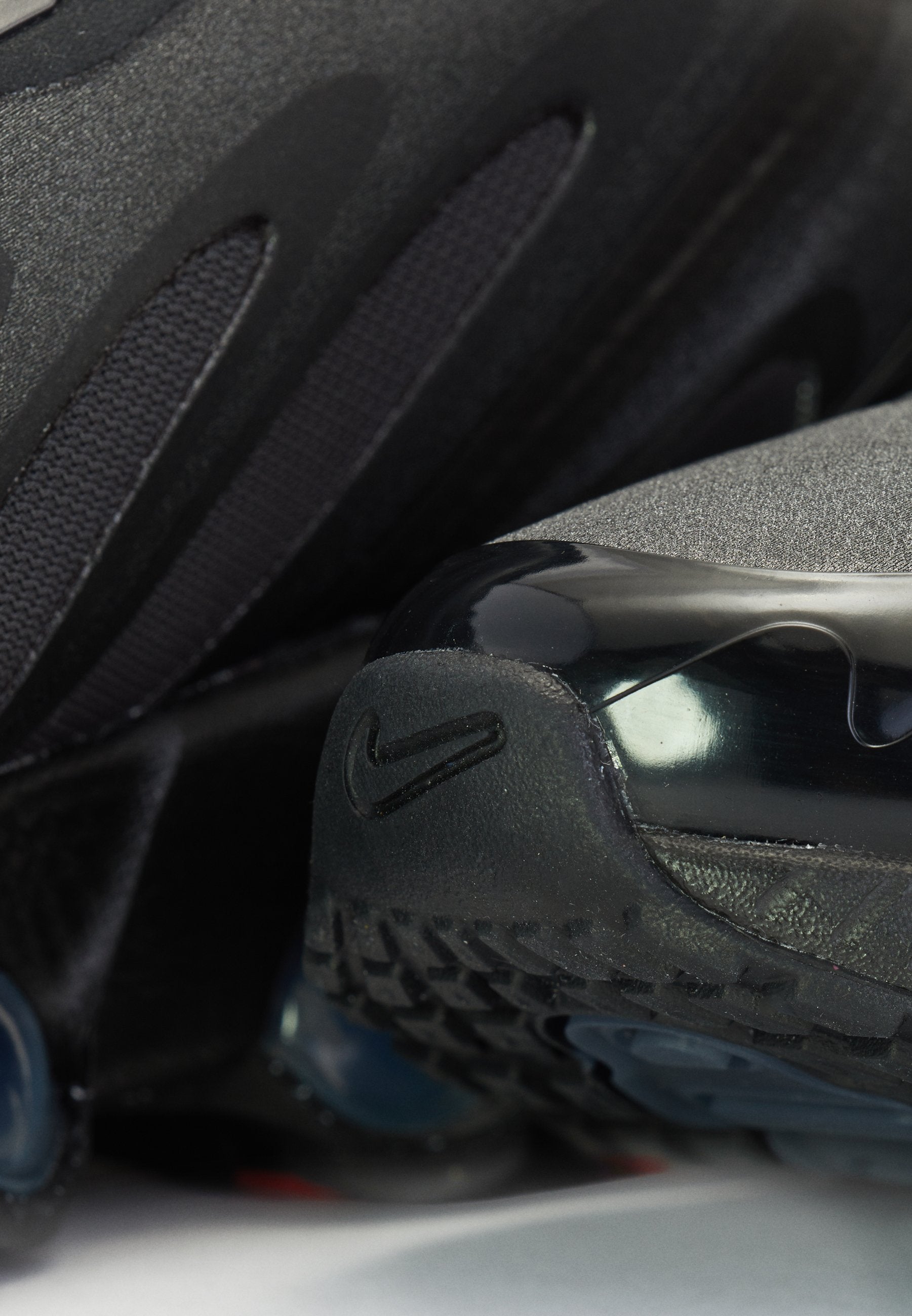 AIR MAX DN8 - Baskets basses - black/metallic dark grey/iron grey