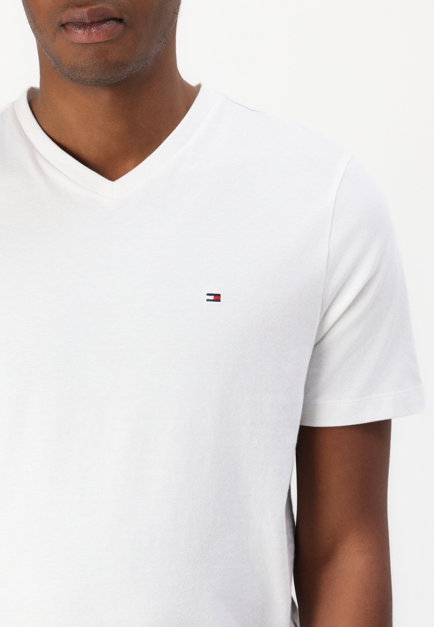 ESSENTIAL V NECK TEE CORE - Basic T-shirt - white