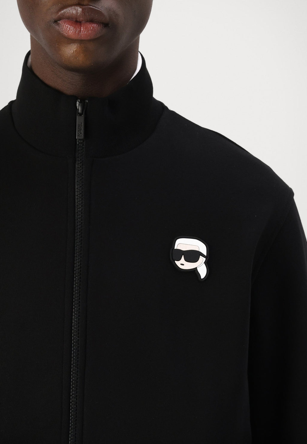 Zip-up sweatshirt - black