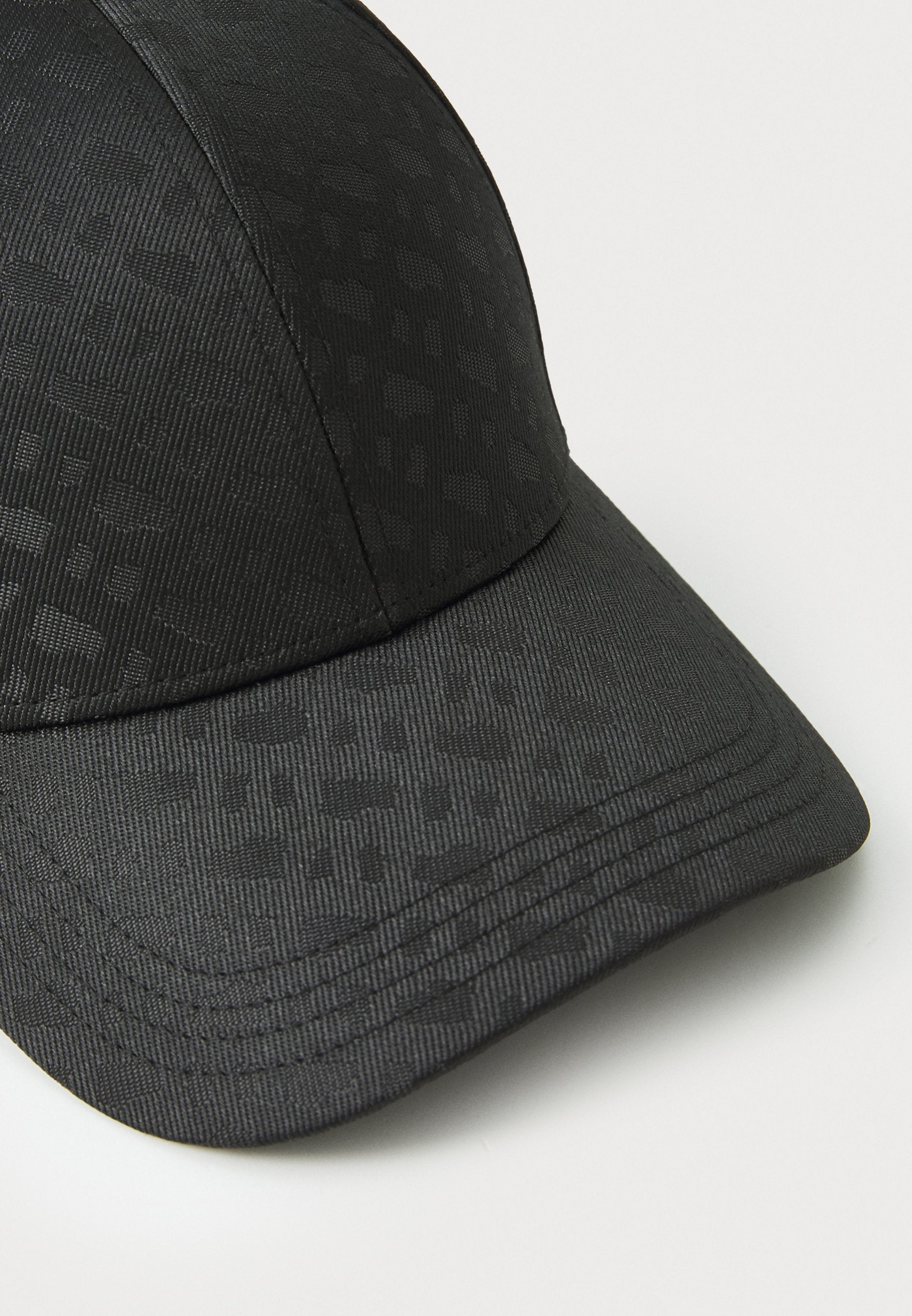 ARI - Cap - black