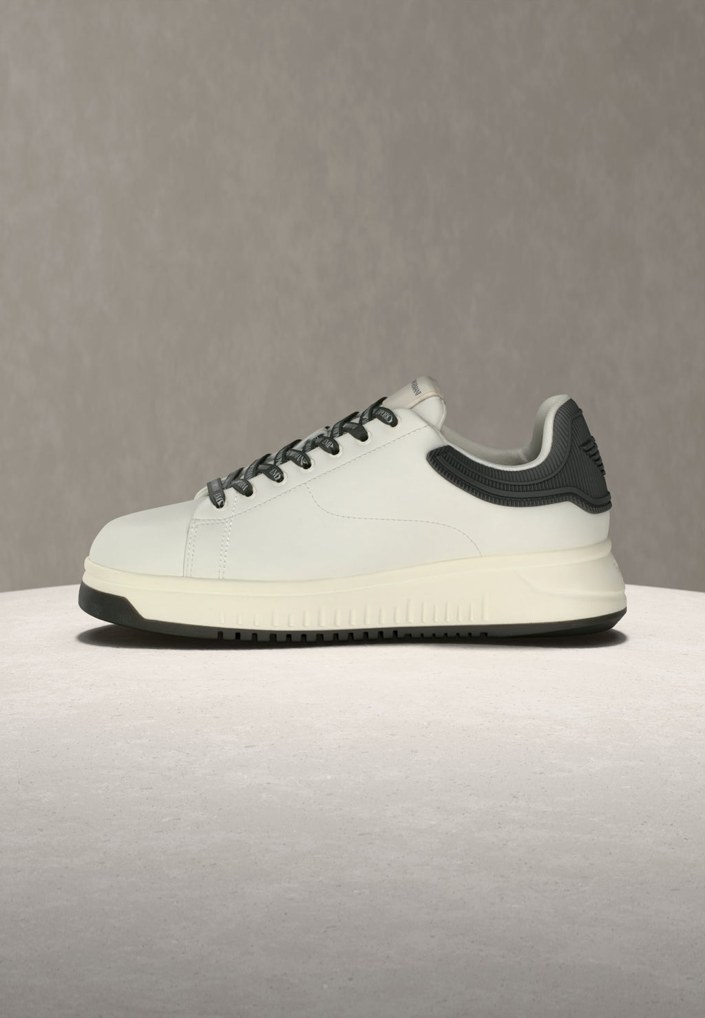 Trainers - off white/beluga