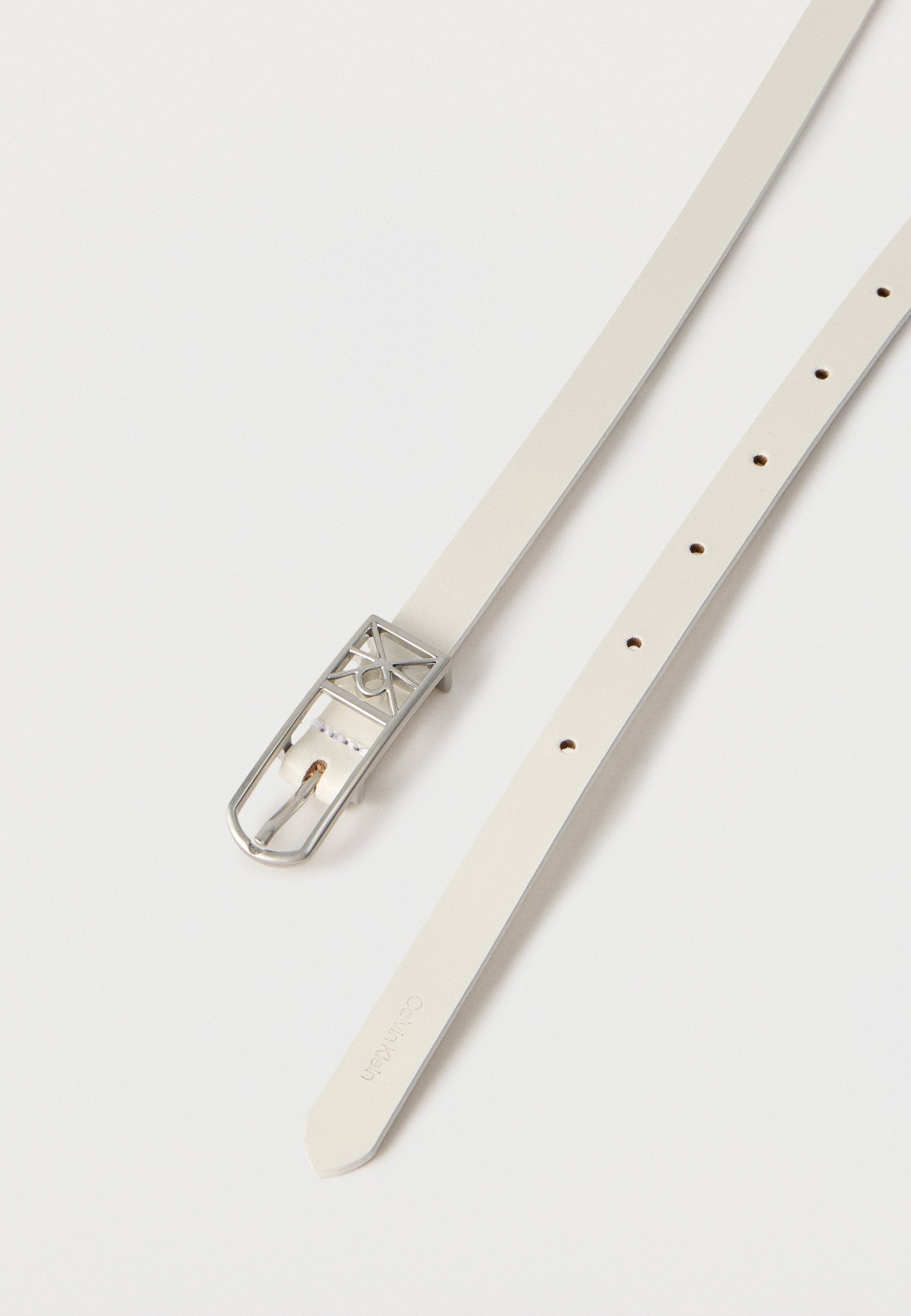 EMBLEM ELONGATED - Belt - white alyssum/antique silver-coloured