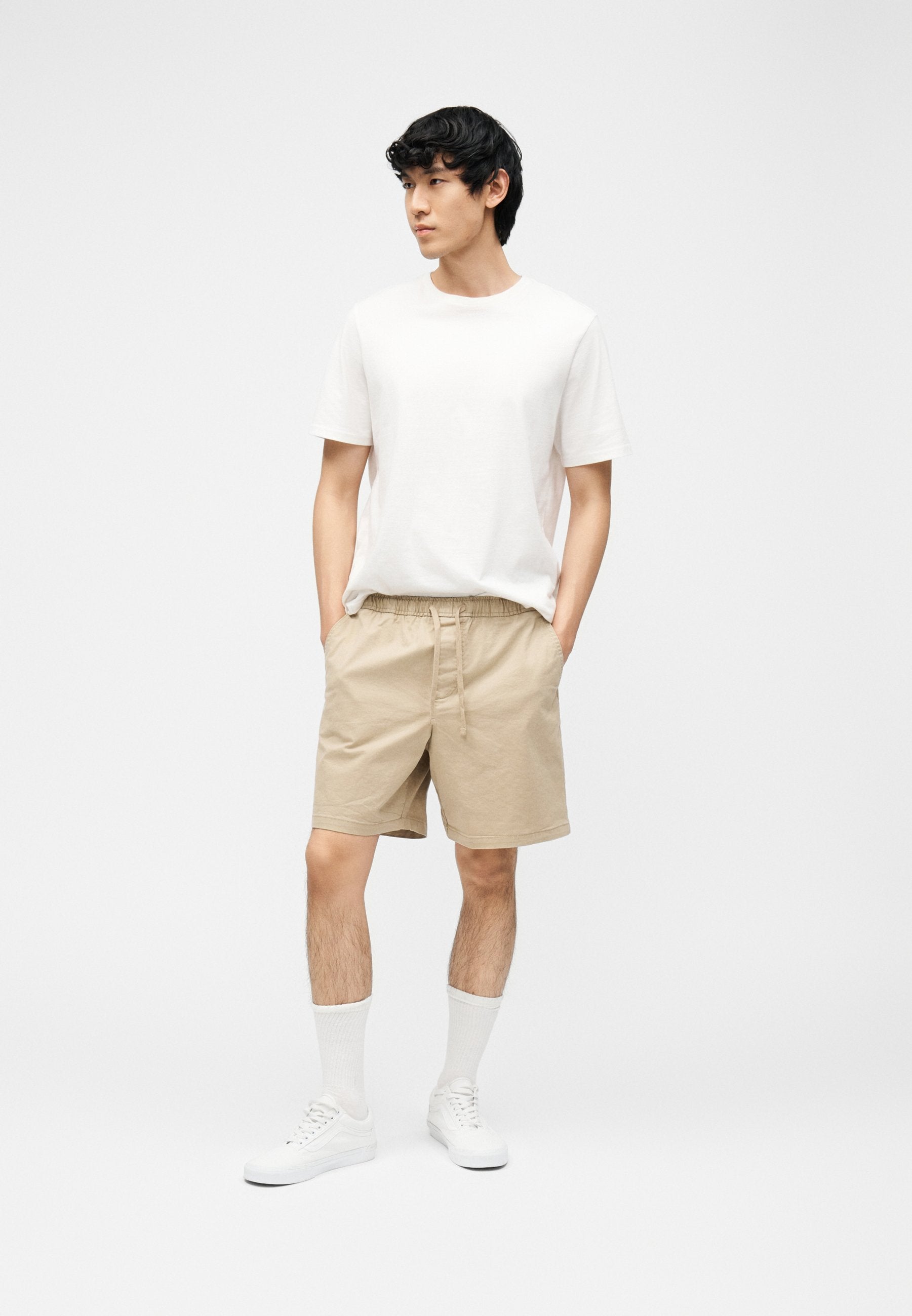 ESSENTIAL EASY  - Shorts - iconic khaki