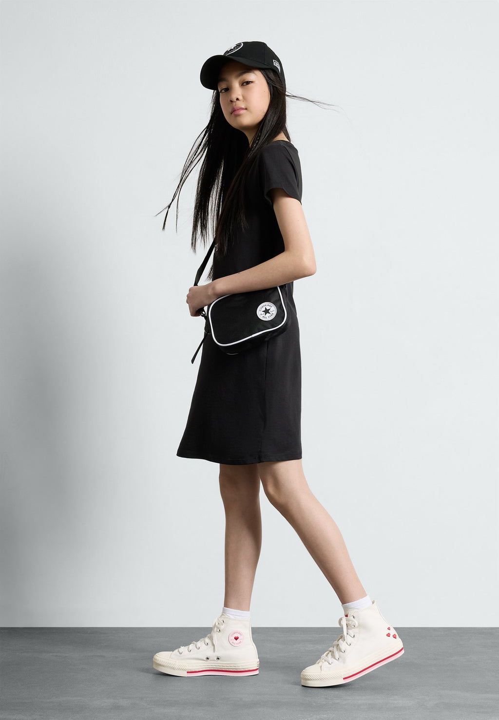 Cross body bag - black