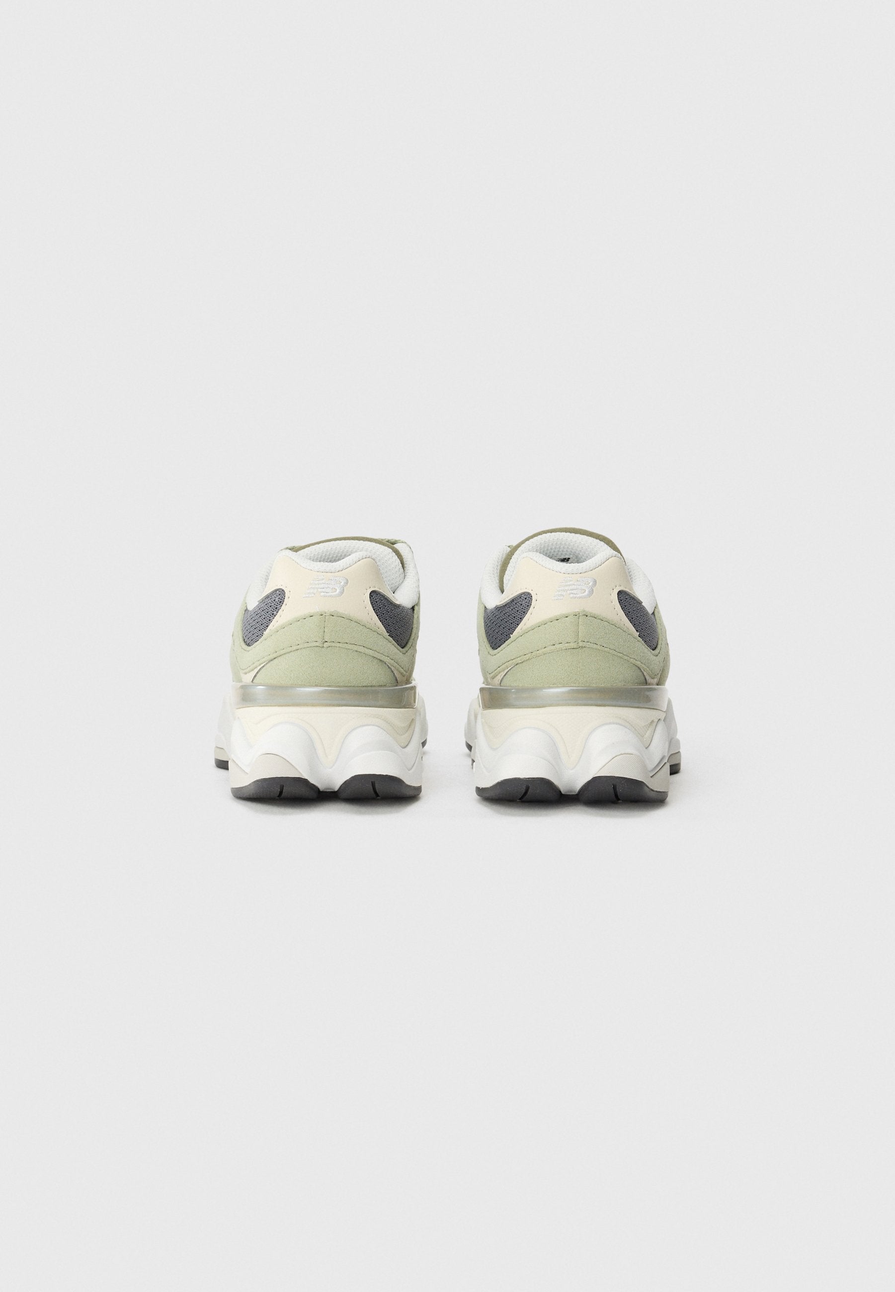 9060 UNISEX - Trainers - garter snake