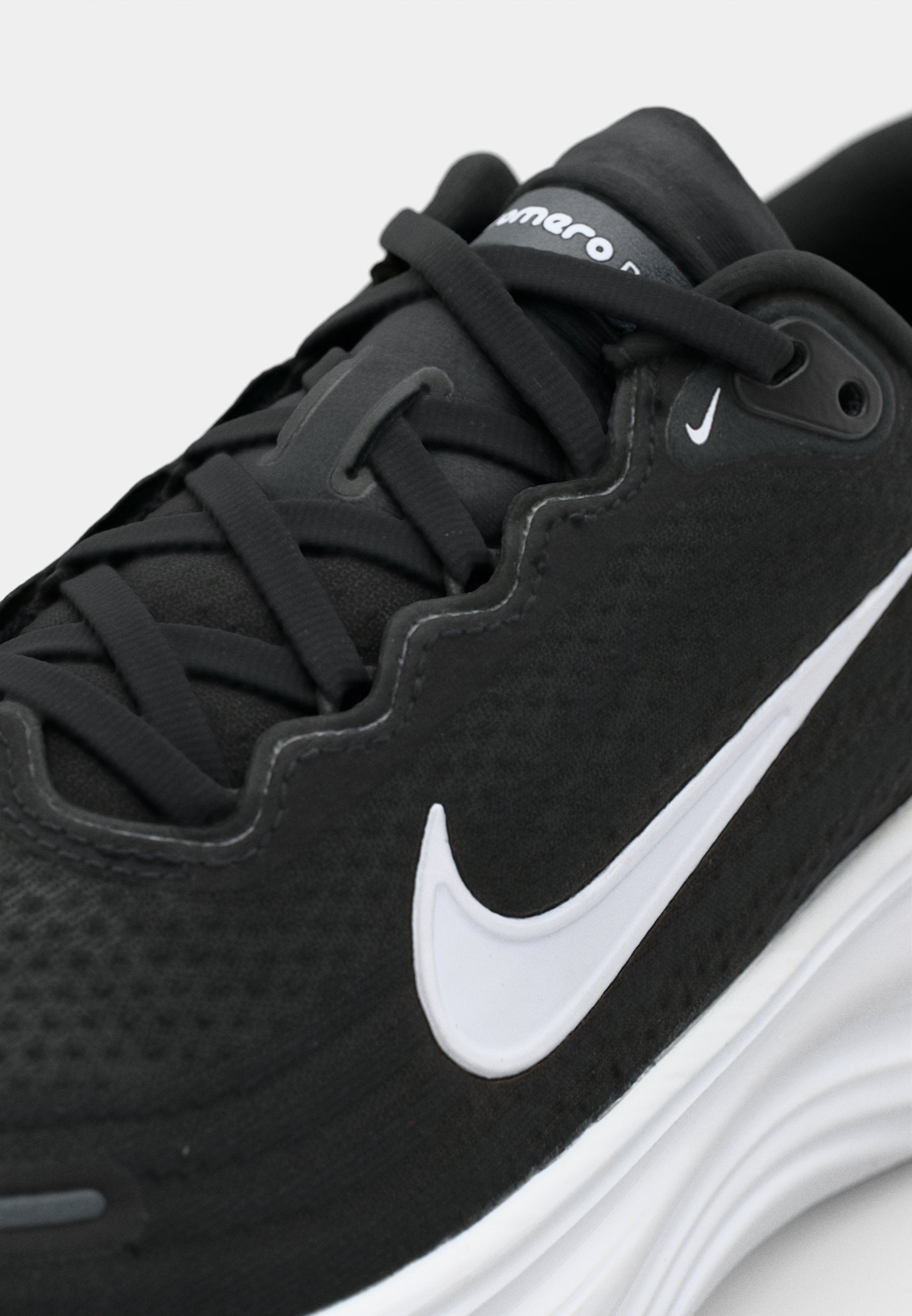 VOMERO PLUS - Road running shoes - black/white/cool grey/metallic dark grey/summit white