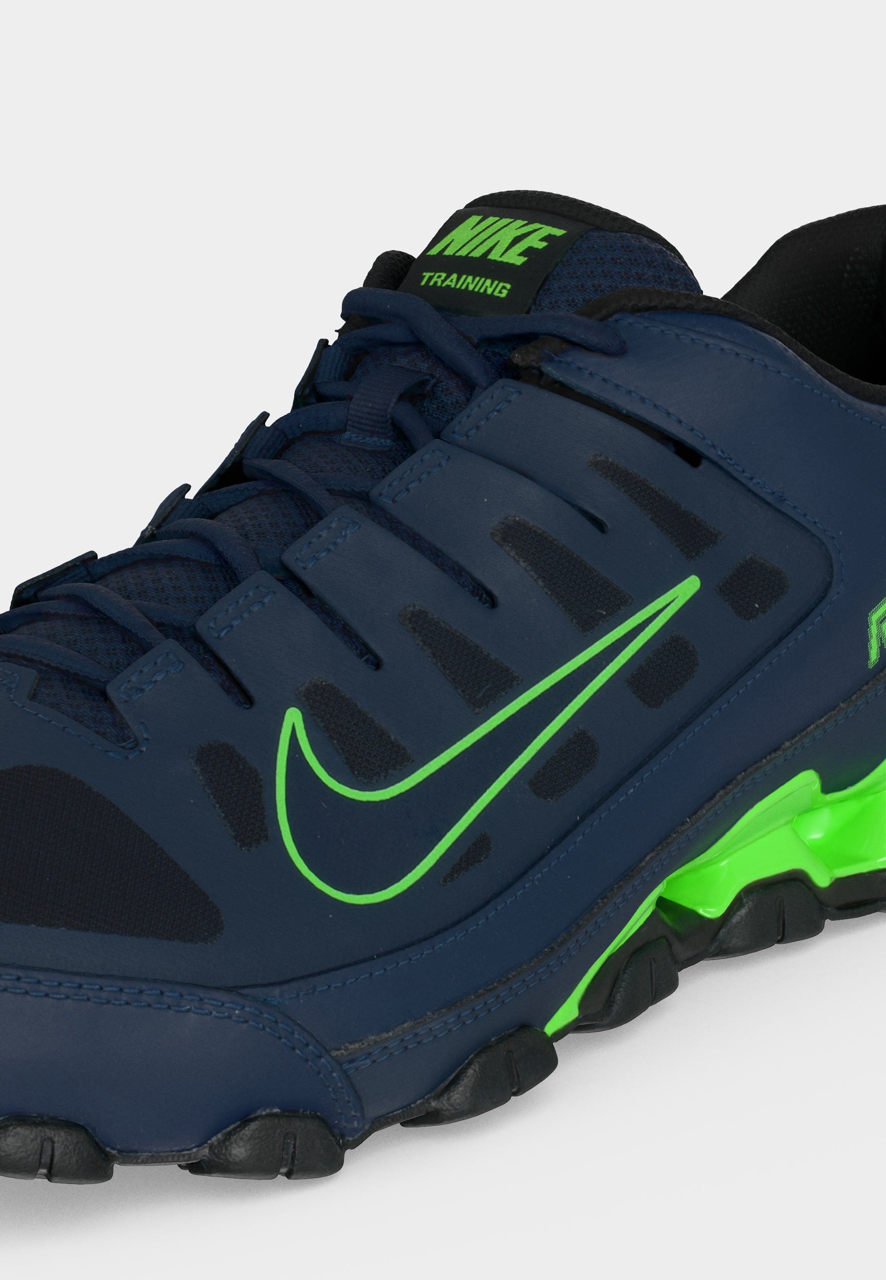 REAX 8 - Training shoe - obsidian/green strike/black