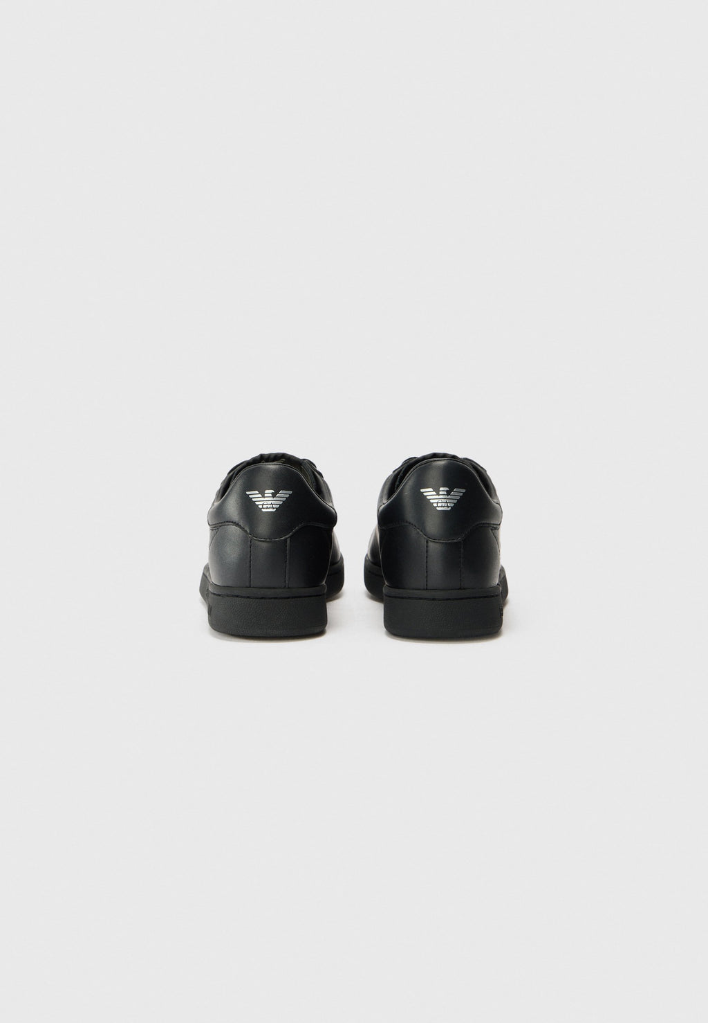 Trainers - triple black
