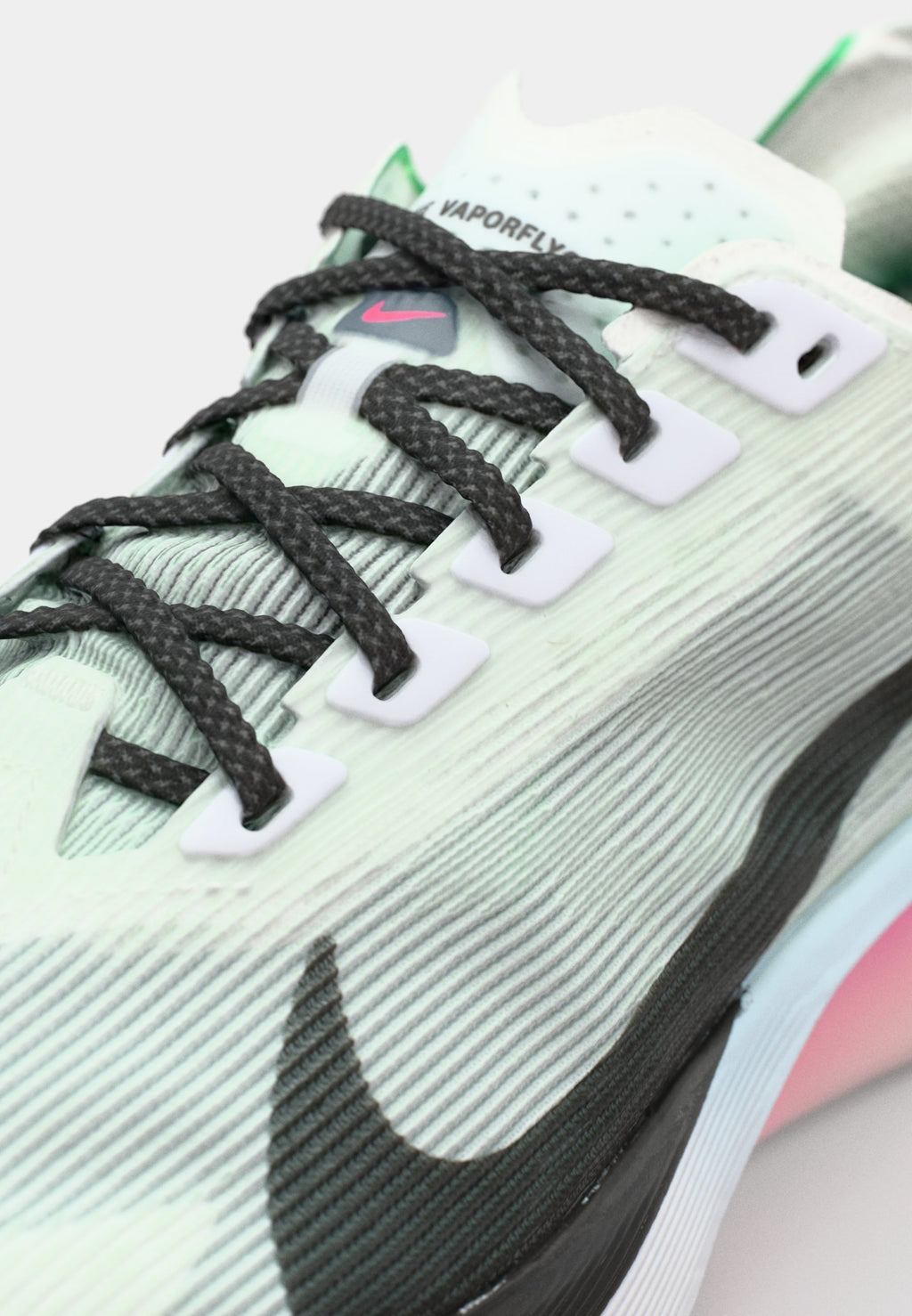 VAPORFLY 4 - Road running shoes - white/black/hyper pink/mint foam/silt red/glacier blue