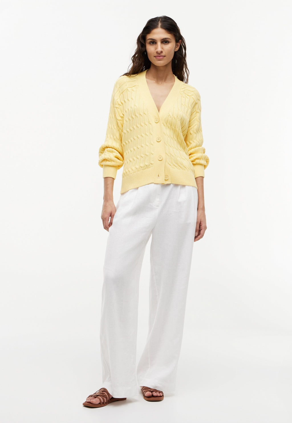 CABLE V NECKK CARDI - Cardigan - citronella