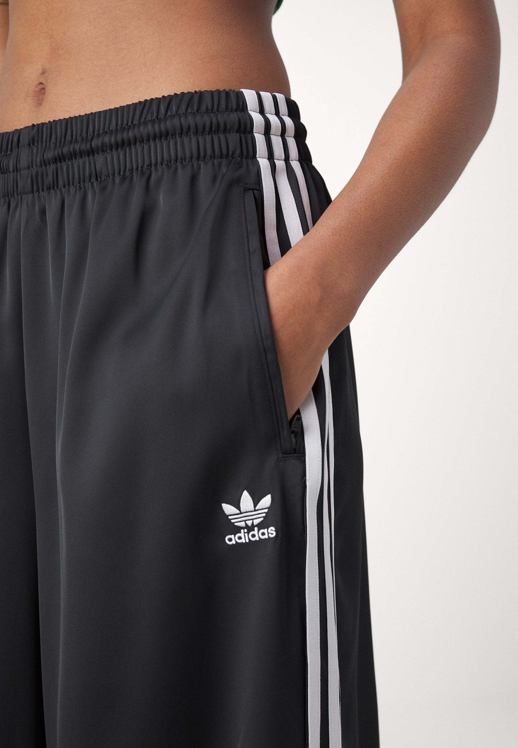 Tracksuit bottoms - black