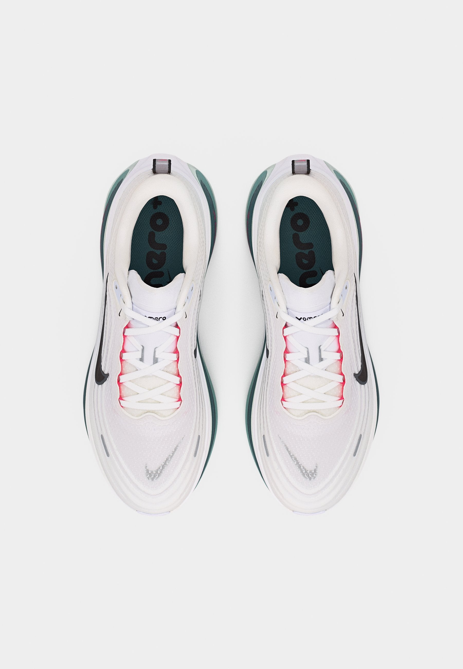 VOMERO PLUS - Road running shoes - white/black/mineral slate/hyper pink/mineral/barely grey