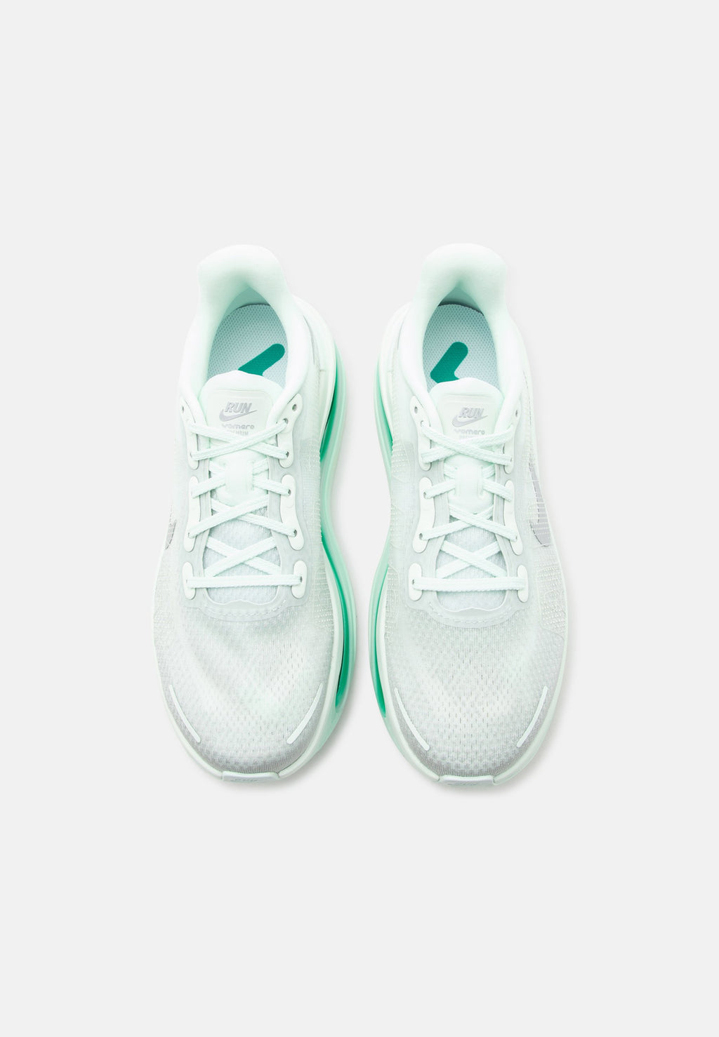 VOMERO PREMIUM - Road running shoes - barely green/metallic silver-coloured/light silver-coloured/sea glass
