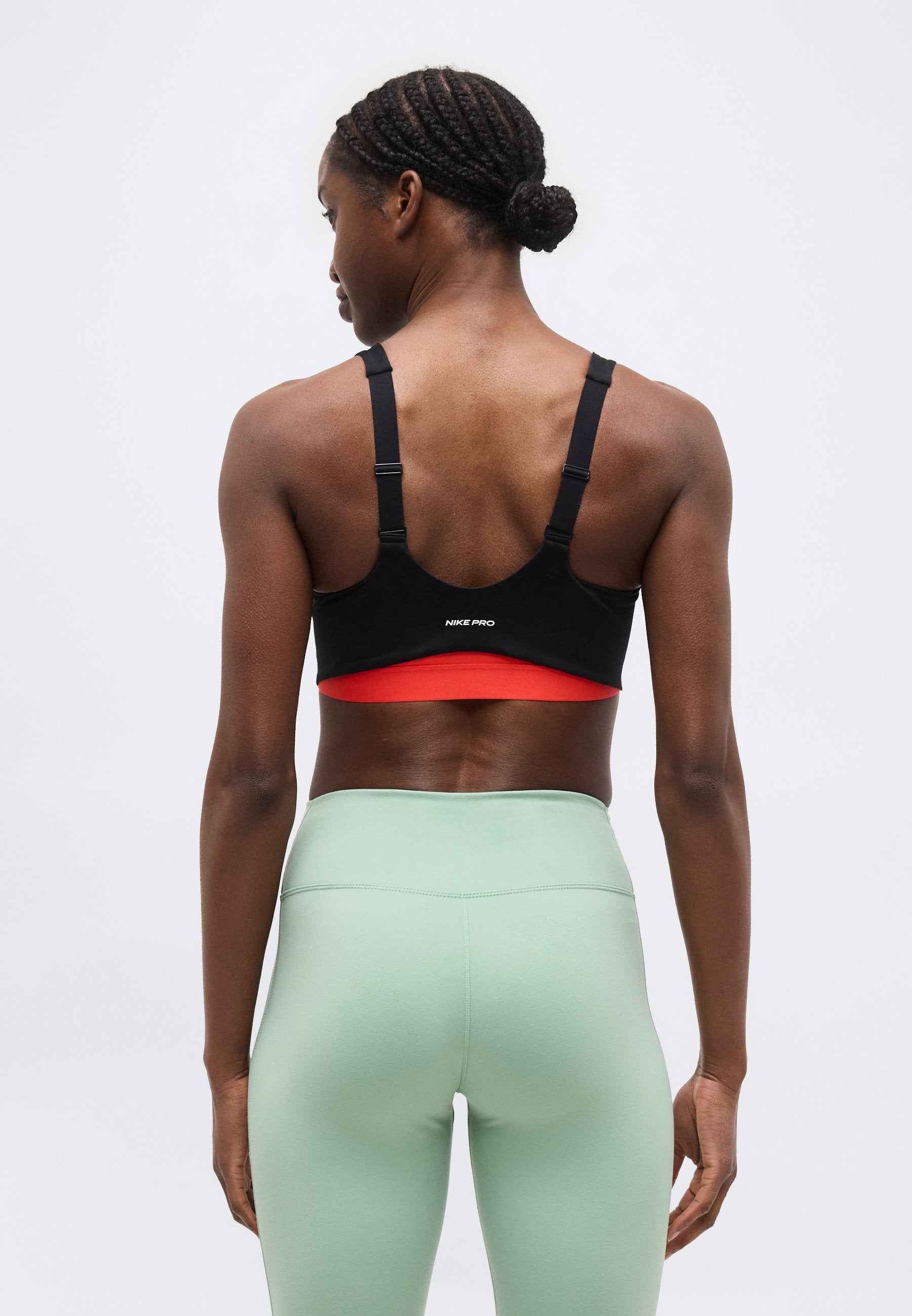 SCULPT STRAPPY BRA - Medium support sports bra - black/light crimson/white