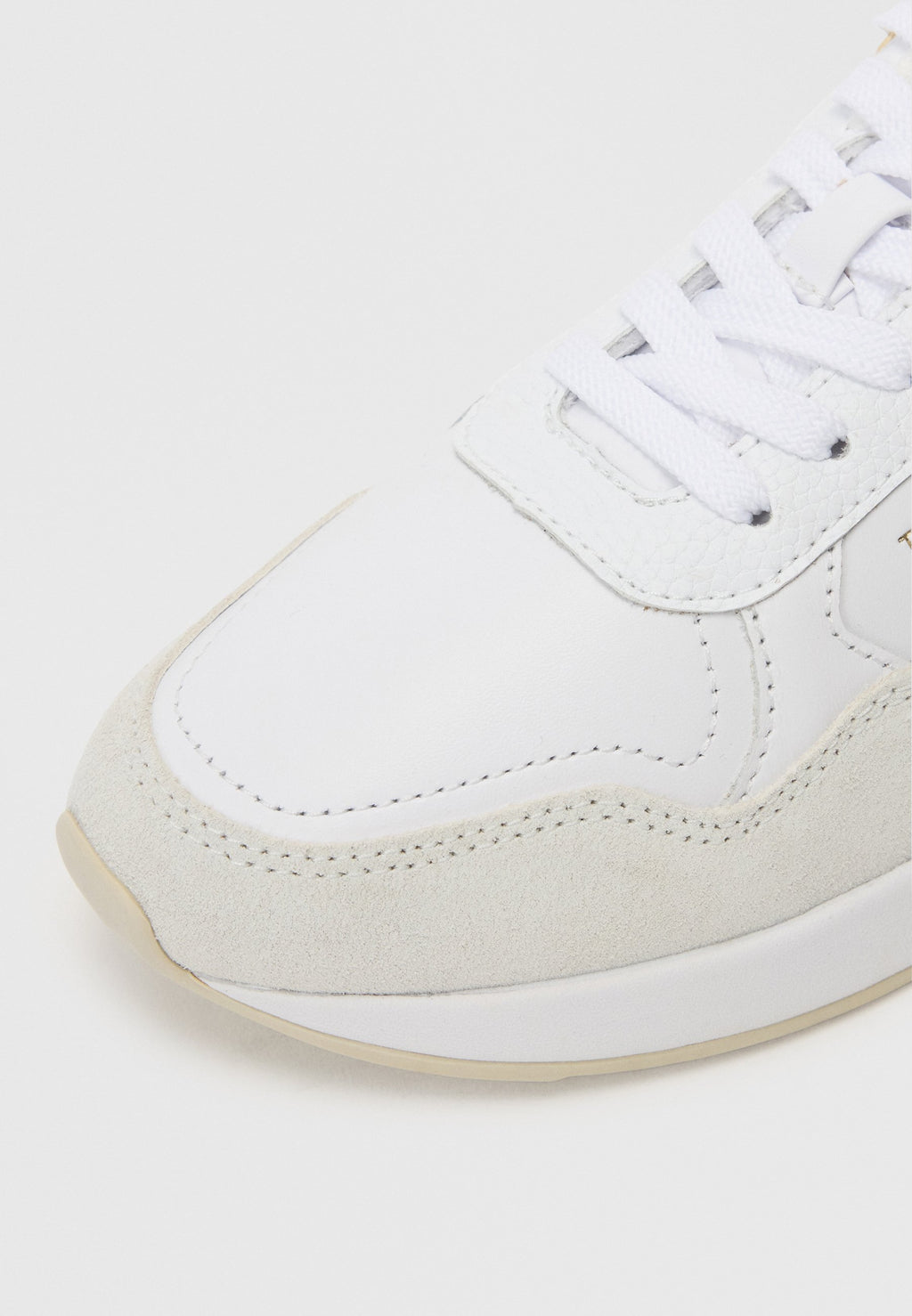 EMBOSSED TH MONOGRAM LEATHER TRAINERS - Trainers - white