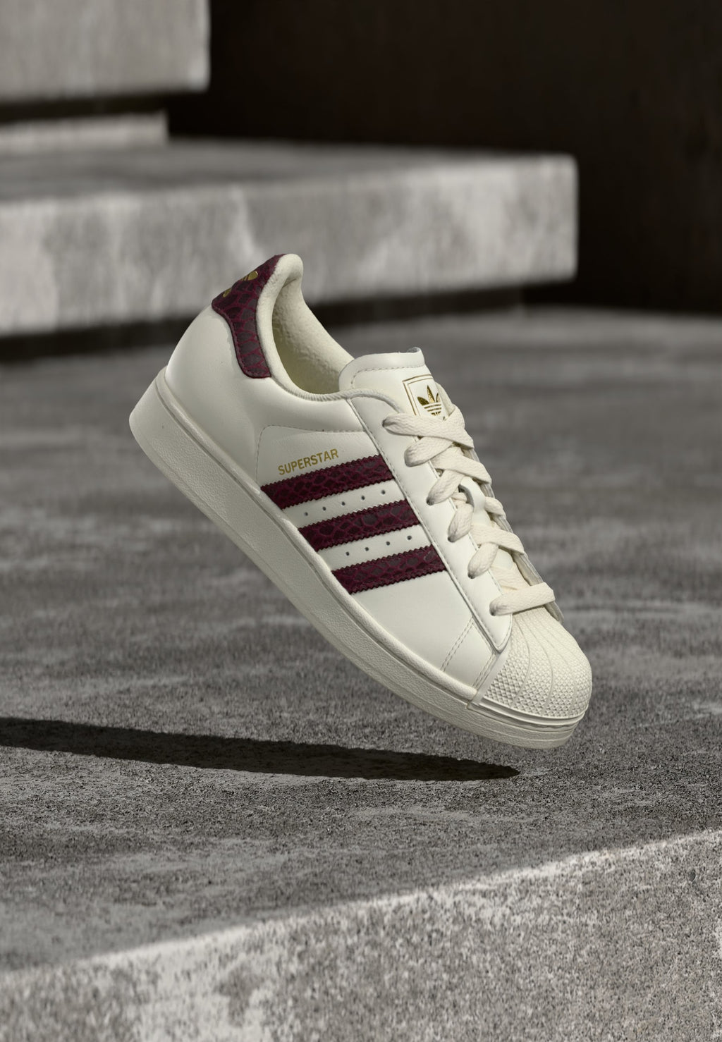 SUPERSTAR II W - Trainers - off white/maroon/gold-coloured metallic