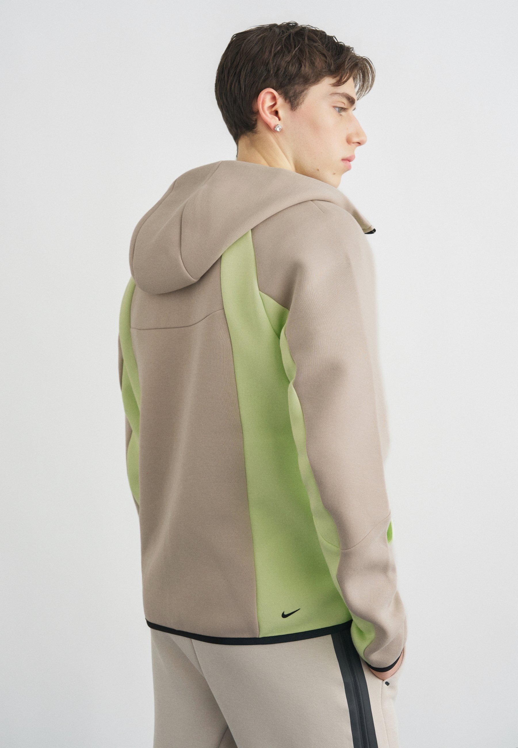 M NK TECH FLC PRO WR FZ JACKET - Sweat zippé - cream/liquid lime/black
