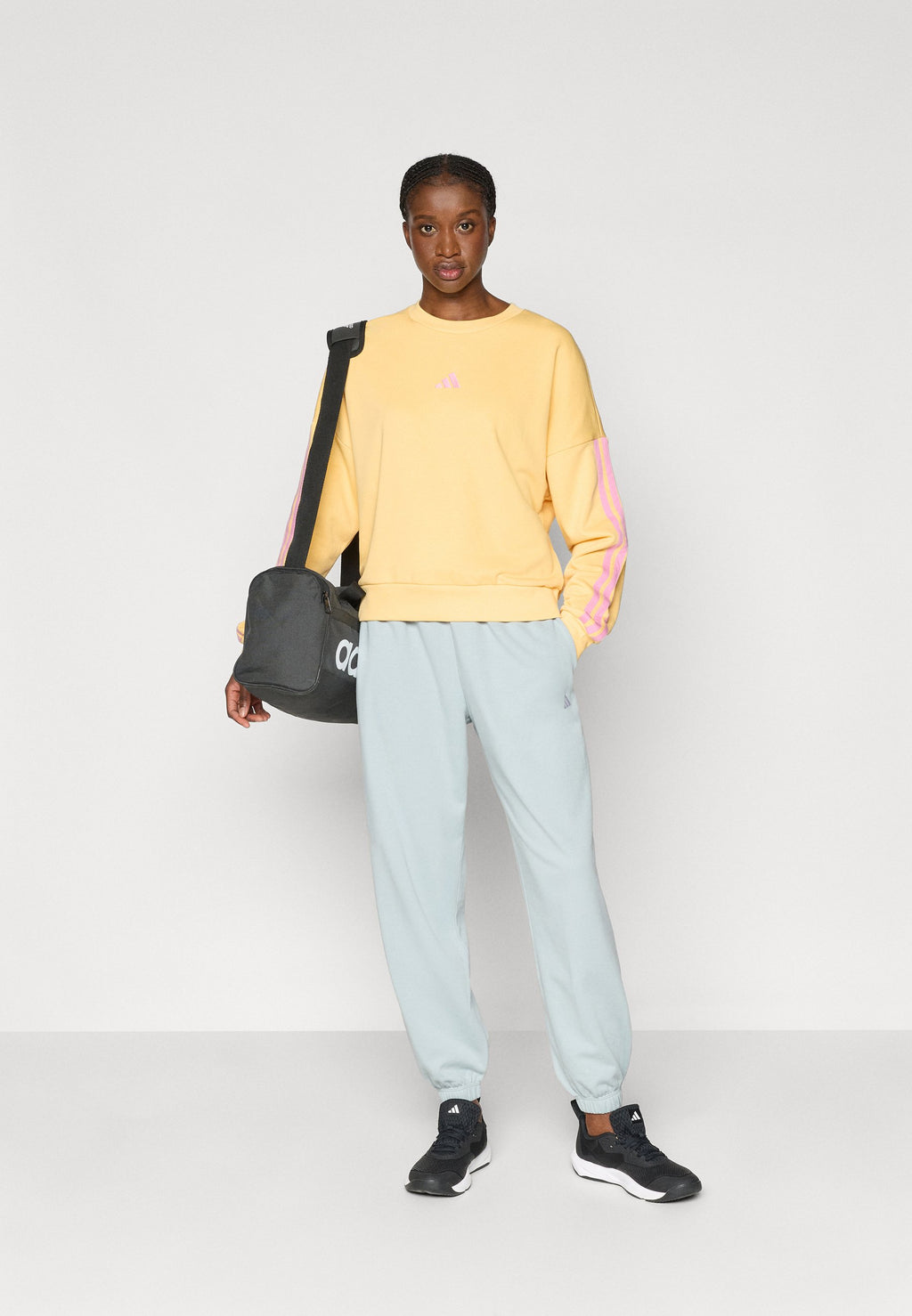 ESSENTIALS SMALL LOGO FRENCH TERRY CUFFED - Tracksuit bottoms - sage/white