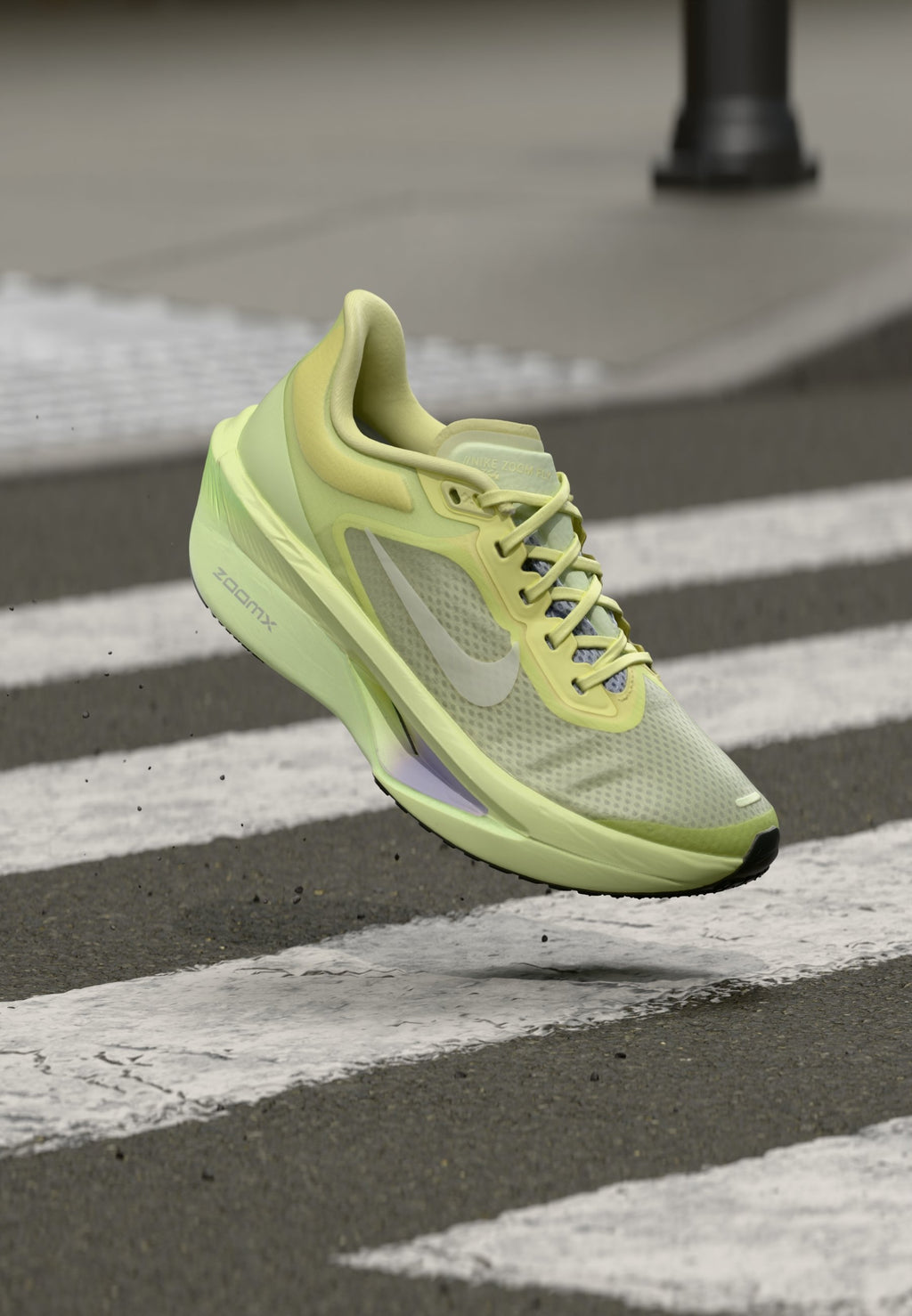 ZOOM FLY 6 PRM - Road running shoes - life lime/summit white/light liquid lime/volt tint/dark smoke grey
