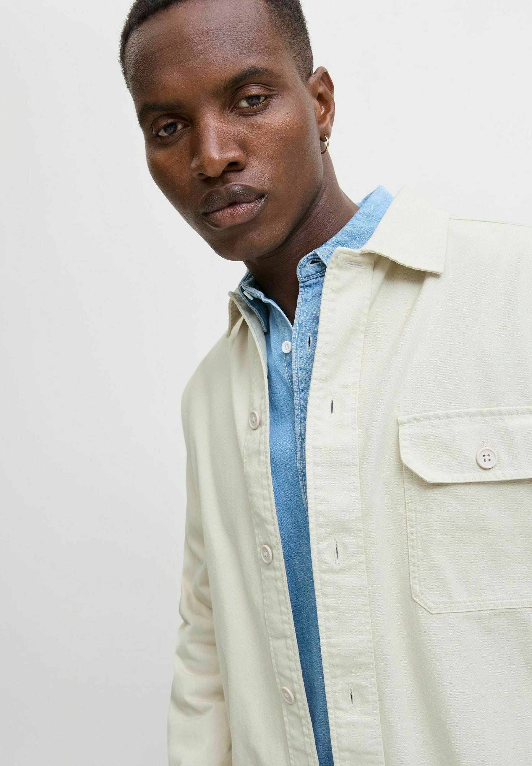 Over Wide Fit - Shirt - moonbeam
